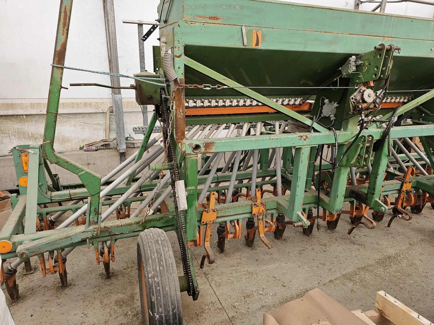 1998 AMAZONE D8-30E 1278V — photo 3