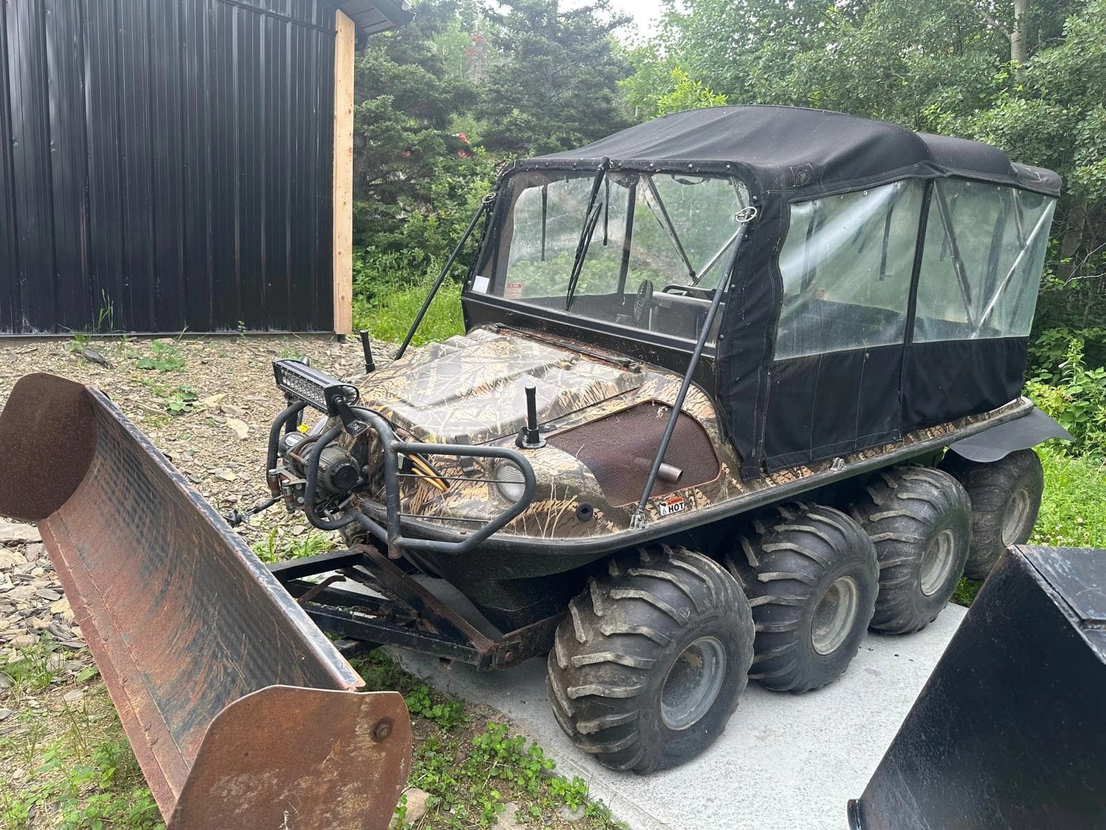 ARGO AVENGER 8X8 2008 — right side view