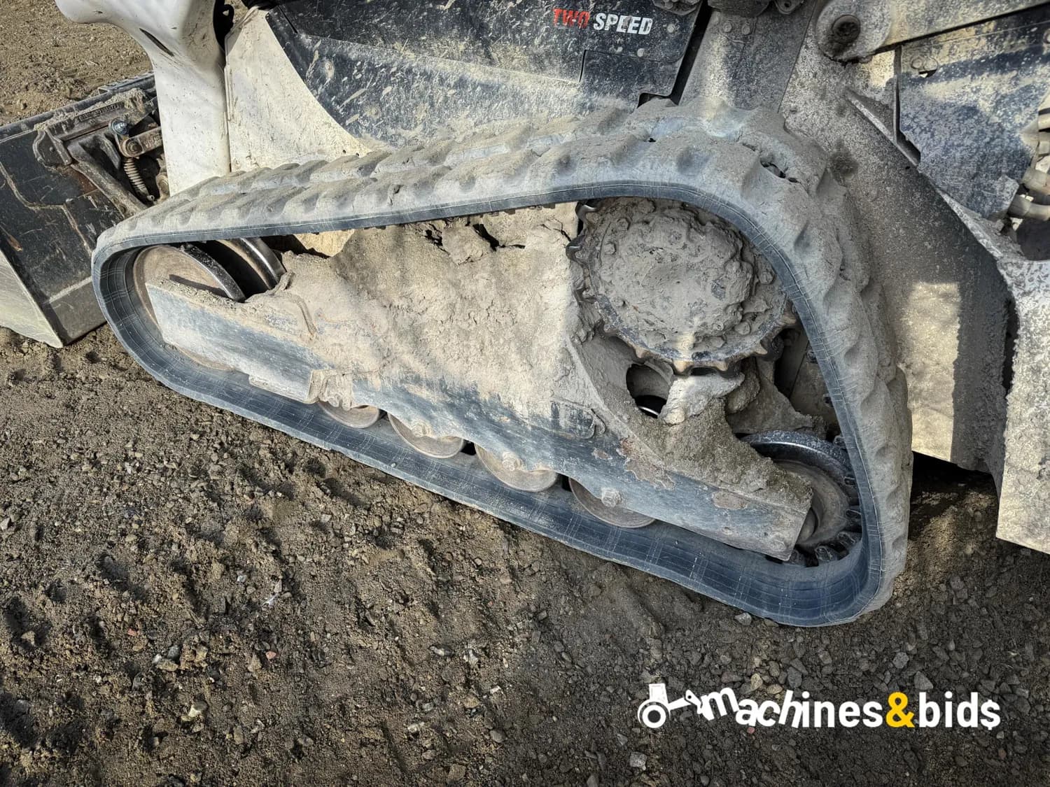 2021 BOBCAT T64 — photo 5