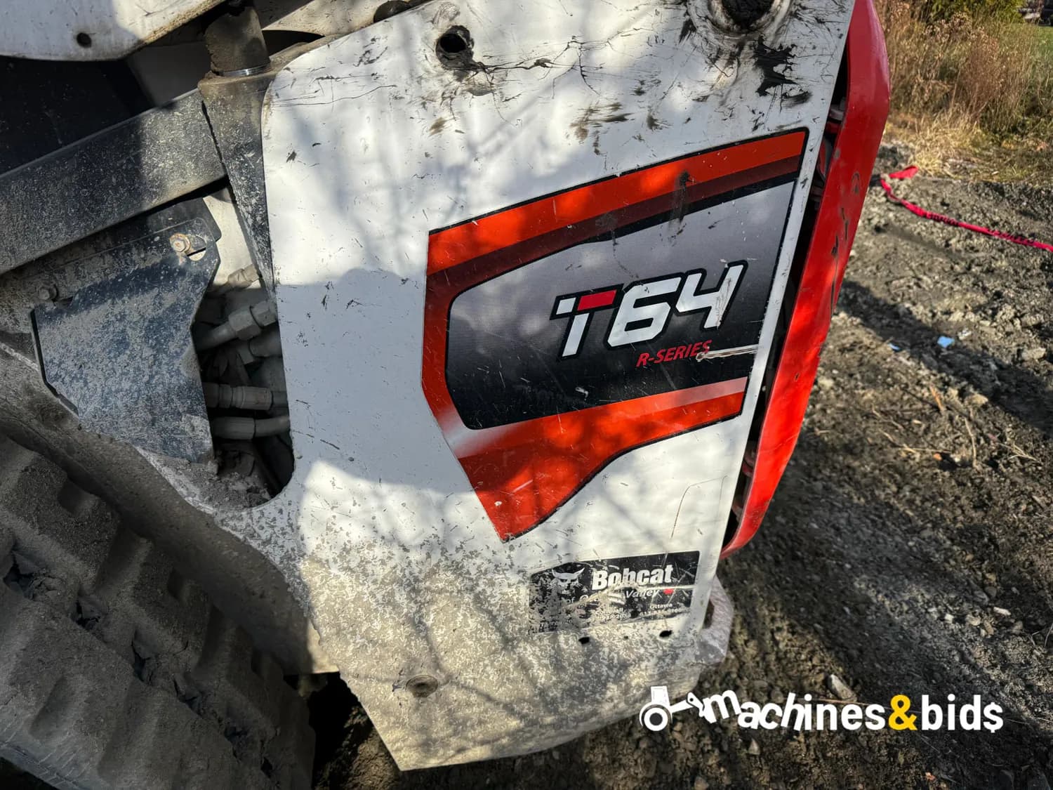 2021 BOBCAT T64 — photo 7