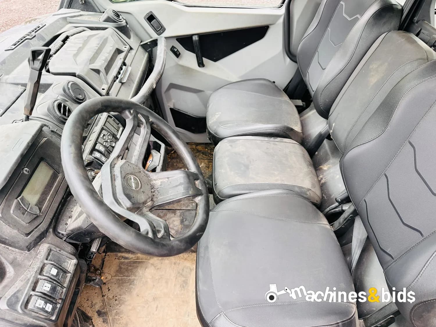 2020 CAN-AM DEFENDER 6X6 XT HD10 — photo 12