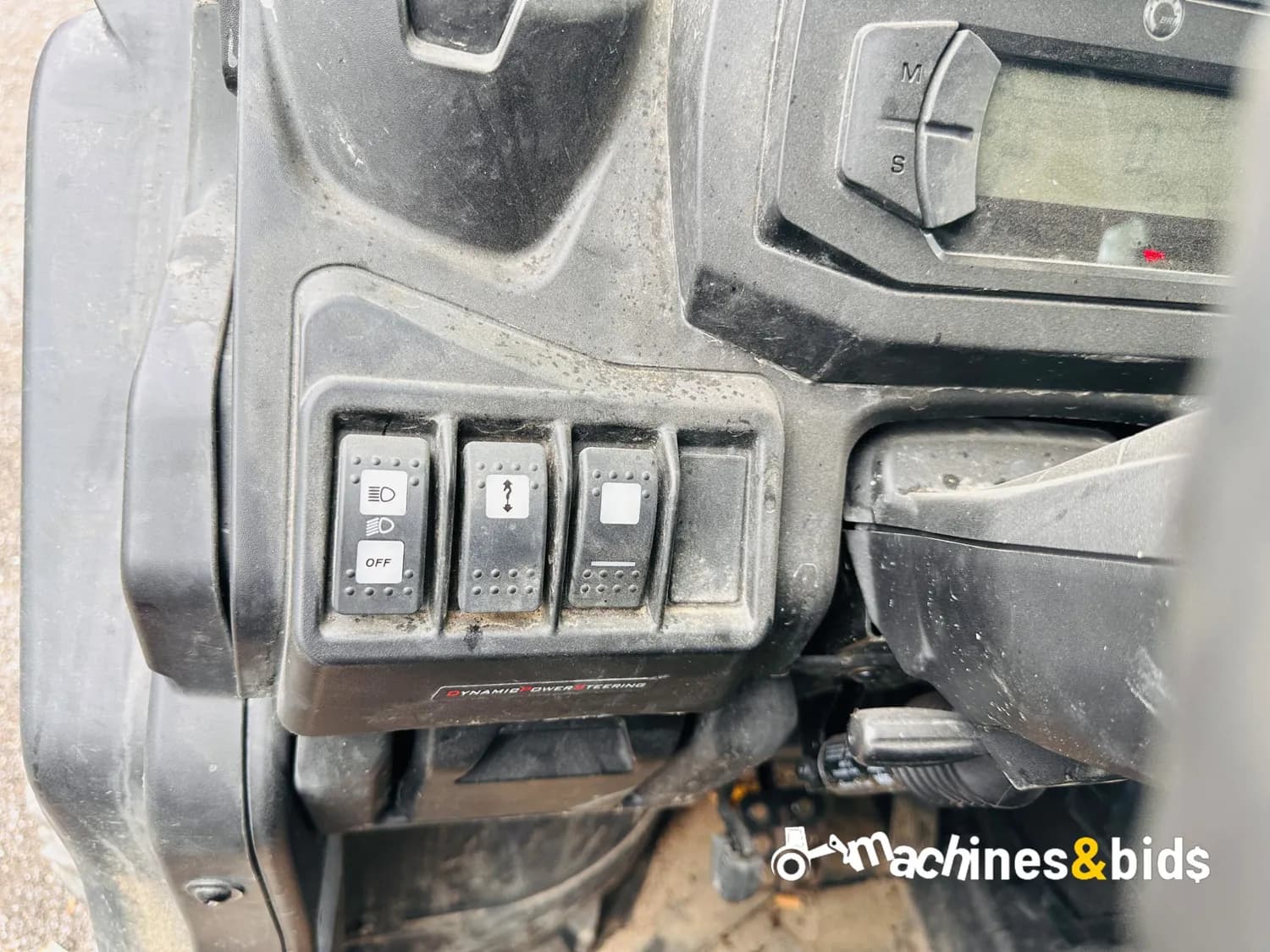 2020 CAN-AM DEFENDER 6X6 XT HD10 — photo 15