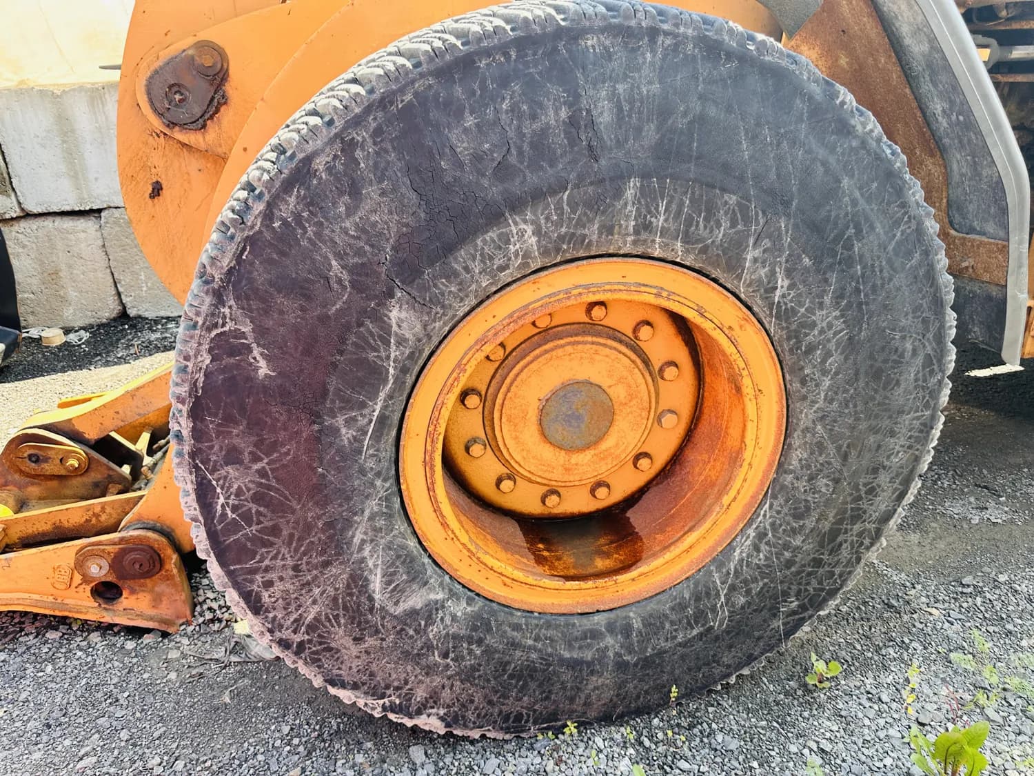 2004 CASE 621D — photo 8