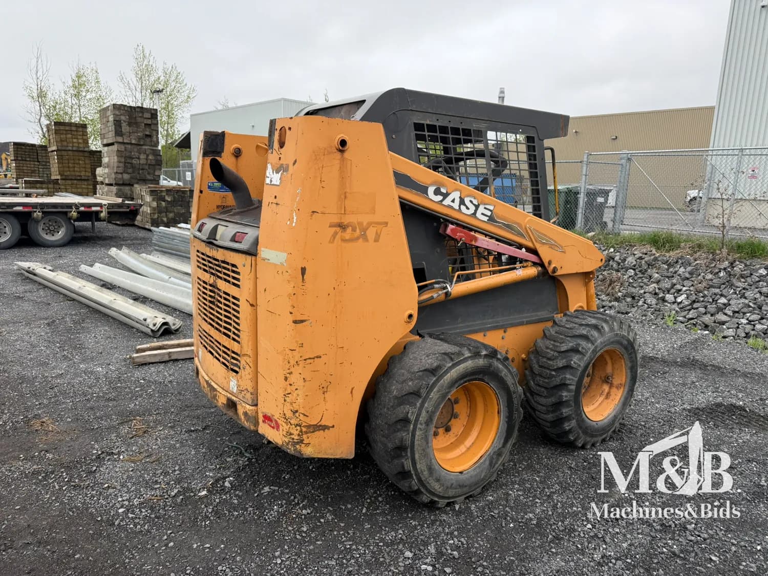 2002 CASE 70XT