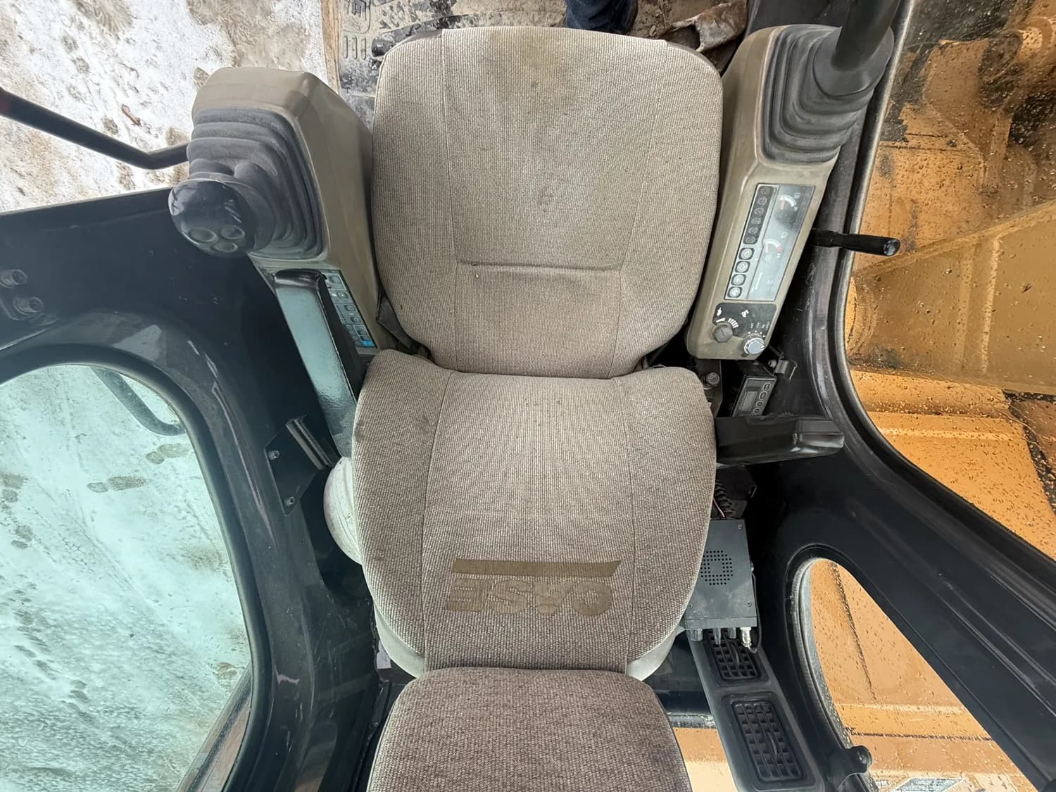 2012 CASE CX135SR — photo 5