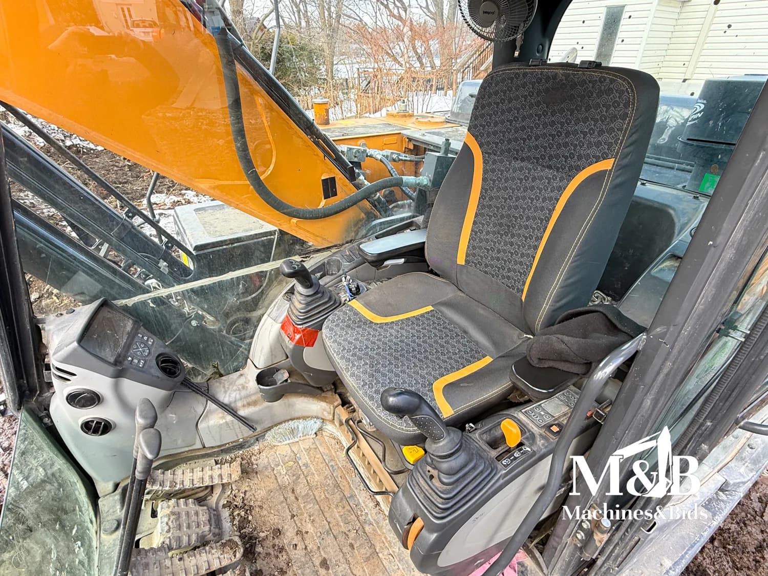 2021 CASE CX220C — photo 13