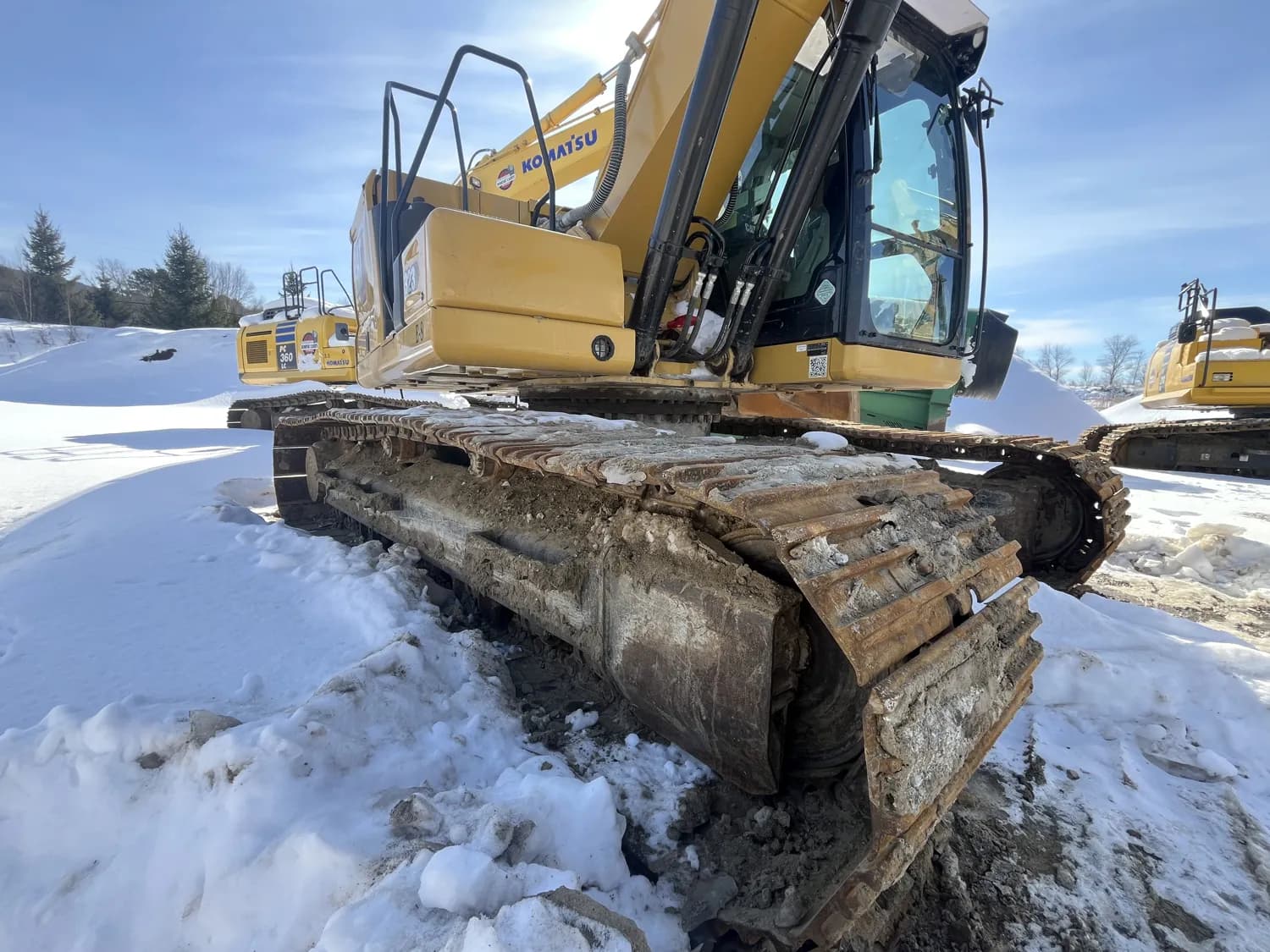 2021 CATERPILLAR 323 — photo 2