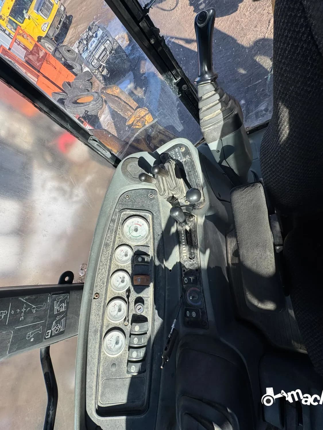 2006 CATERPILLAR 420D — photo 11