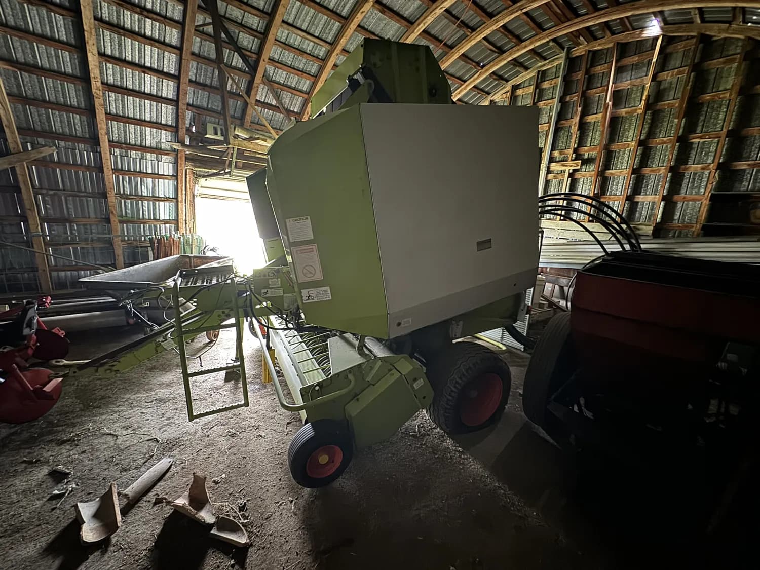 2000 CLAAS VARIANT 180RC — photo 4
