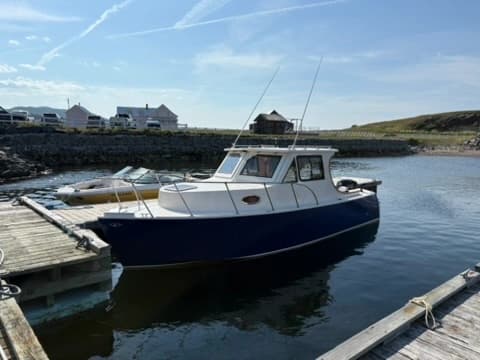 CUSTOM PILOT HOUSE 2013 #2048