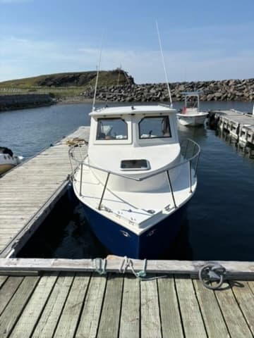 CUSTOM PILOT HOUSE 2013 #2048 — photo 4