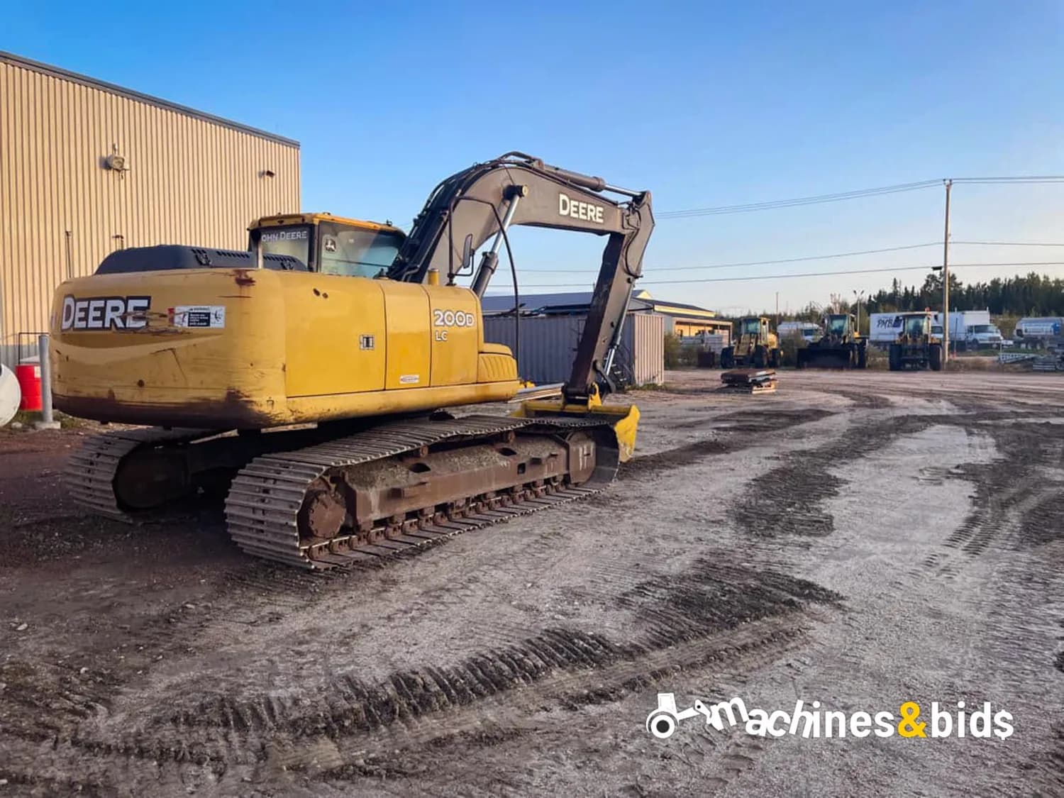 2009 DEERE 200D — photo 15