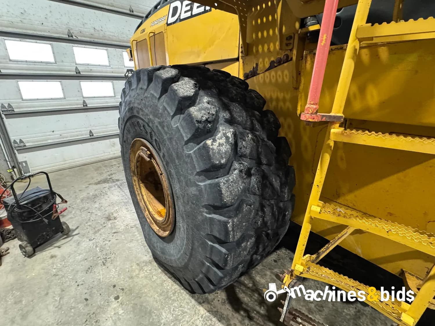 2012 DEERE 844K — photo 7