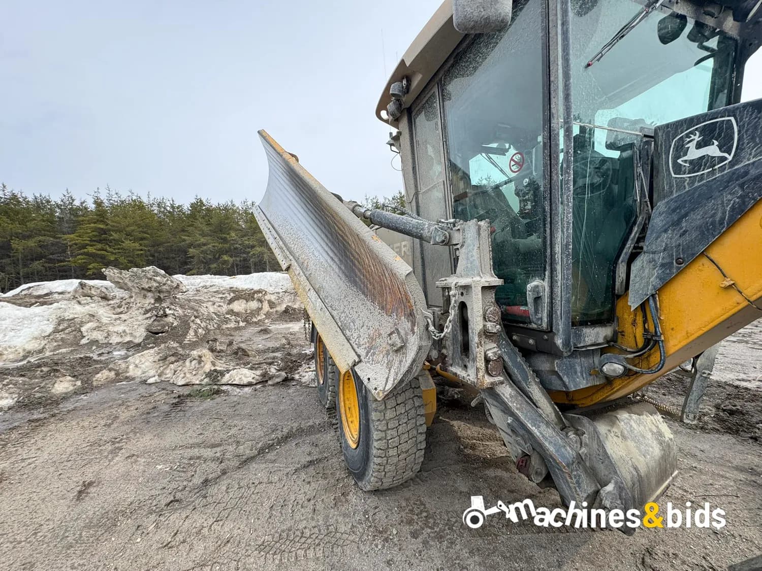 2015 DEERE 870G — photo 13