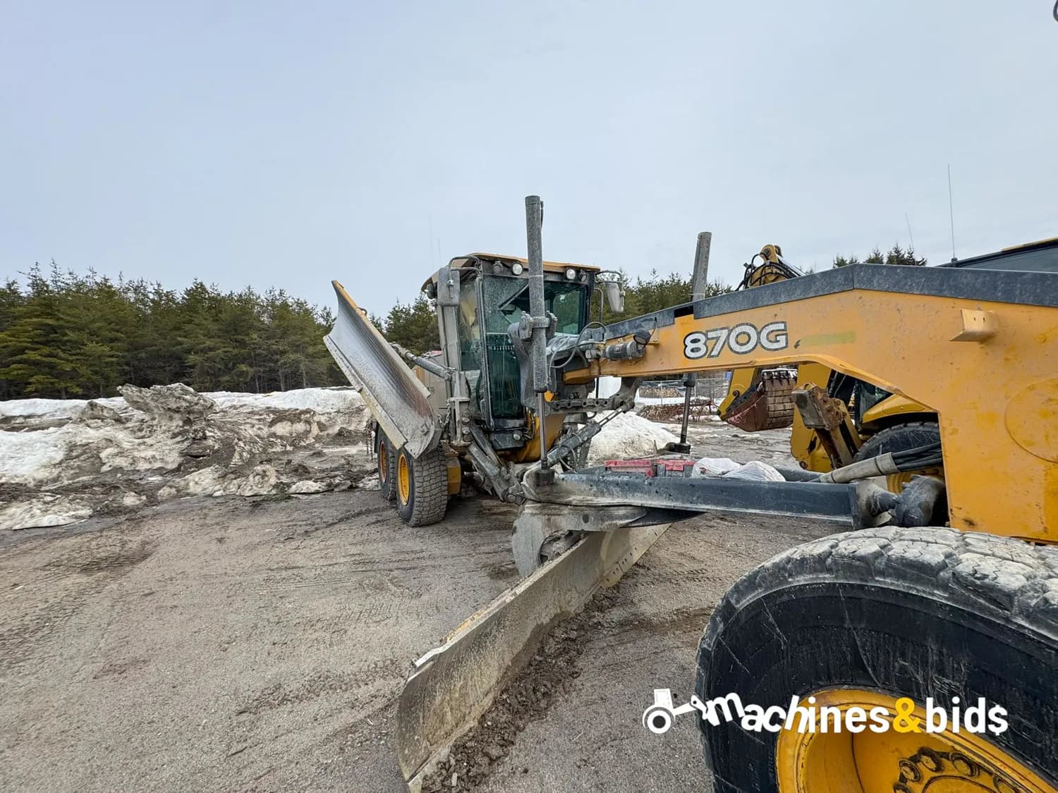 2015 DEERE 870G — photo 7