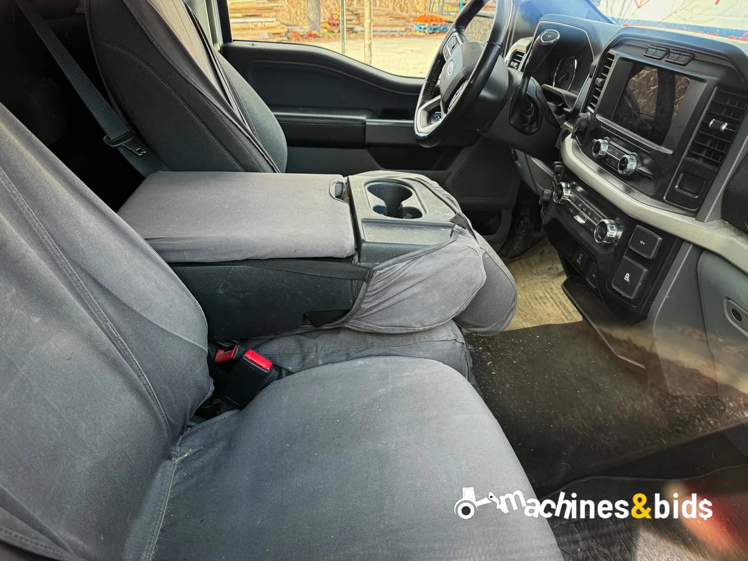 2021 FORD F150 XLT — photo 10