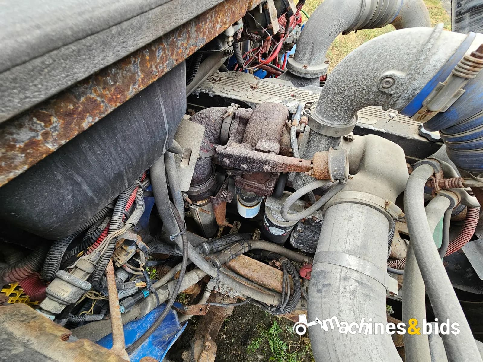 2001 FREIGHTLINER FL80 — photo 16