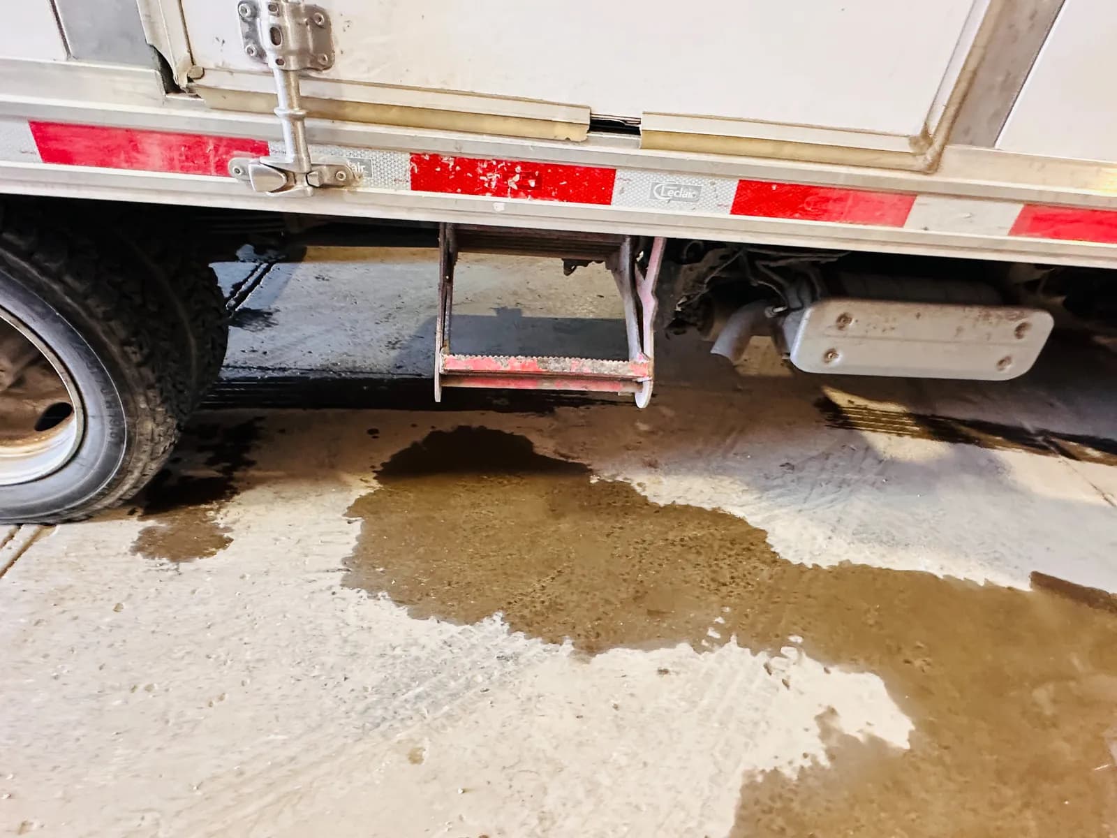 2019 HINO 195 — photo 15