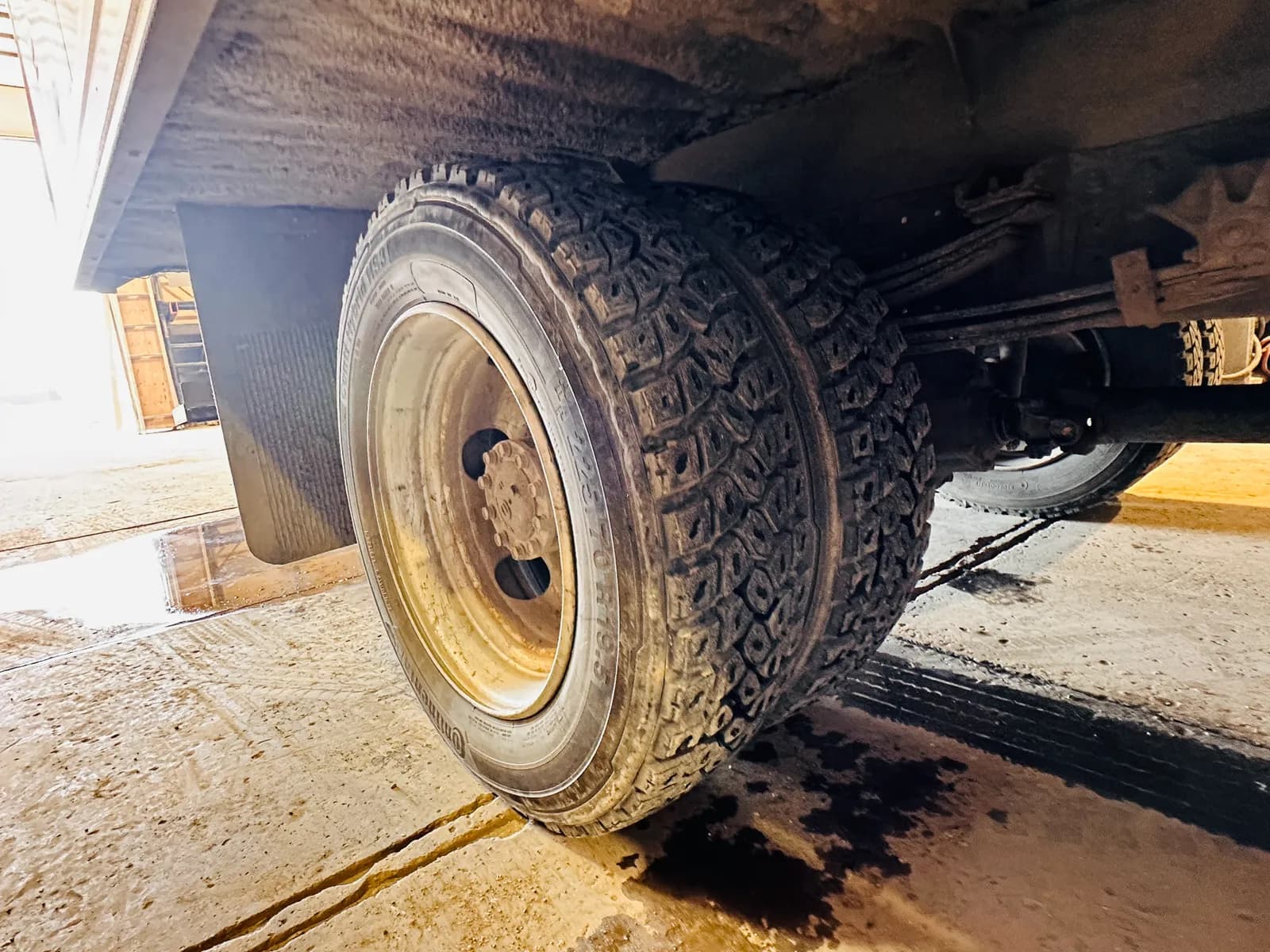 2019 HINO 195 — photo 16