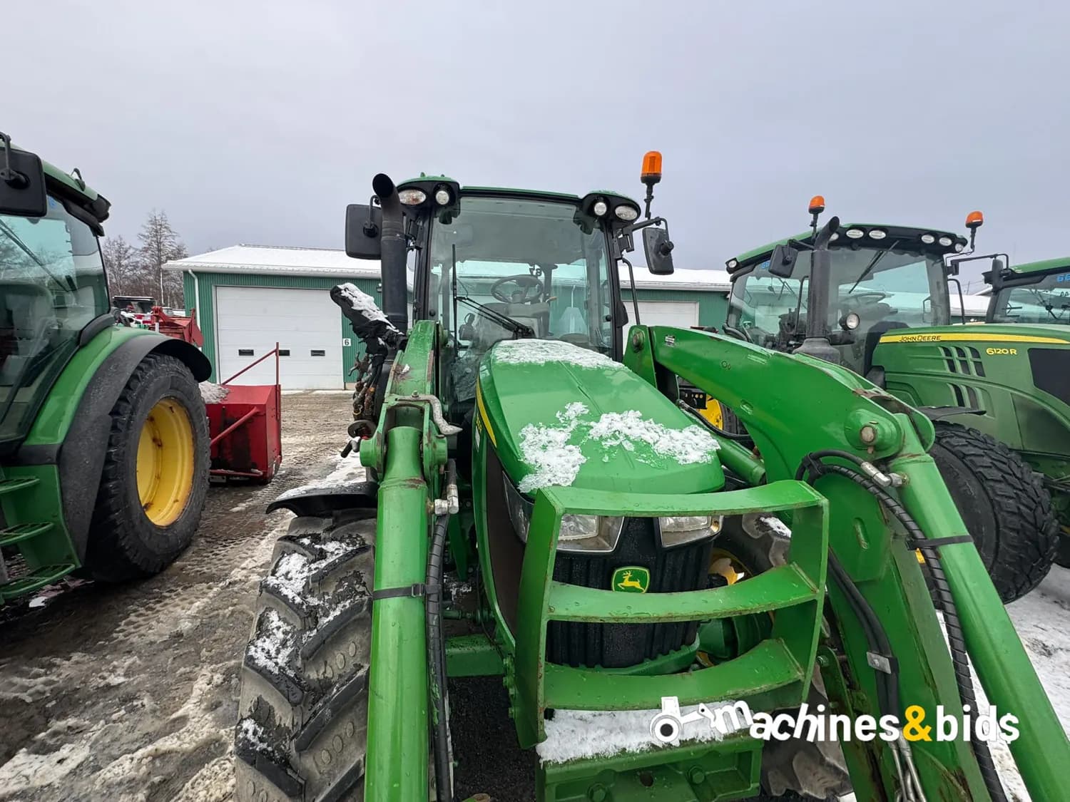2017 JOHN DEERE 5100R — photo 17