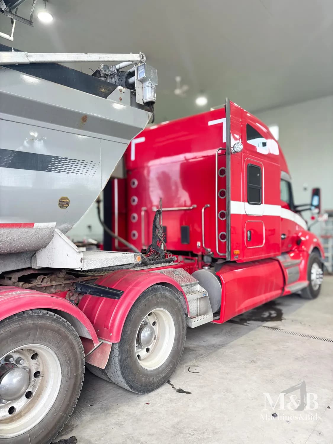 2020 KENWORTH T680 — photo 3