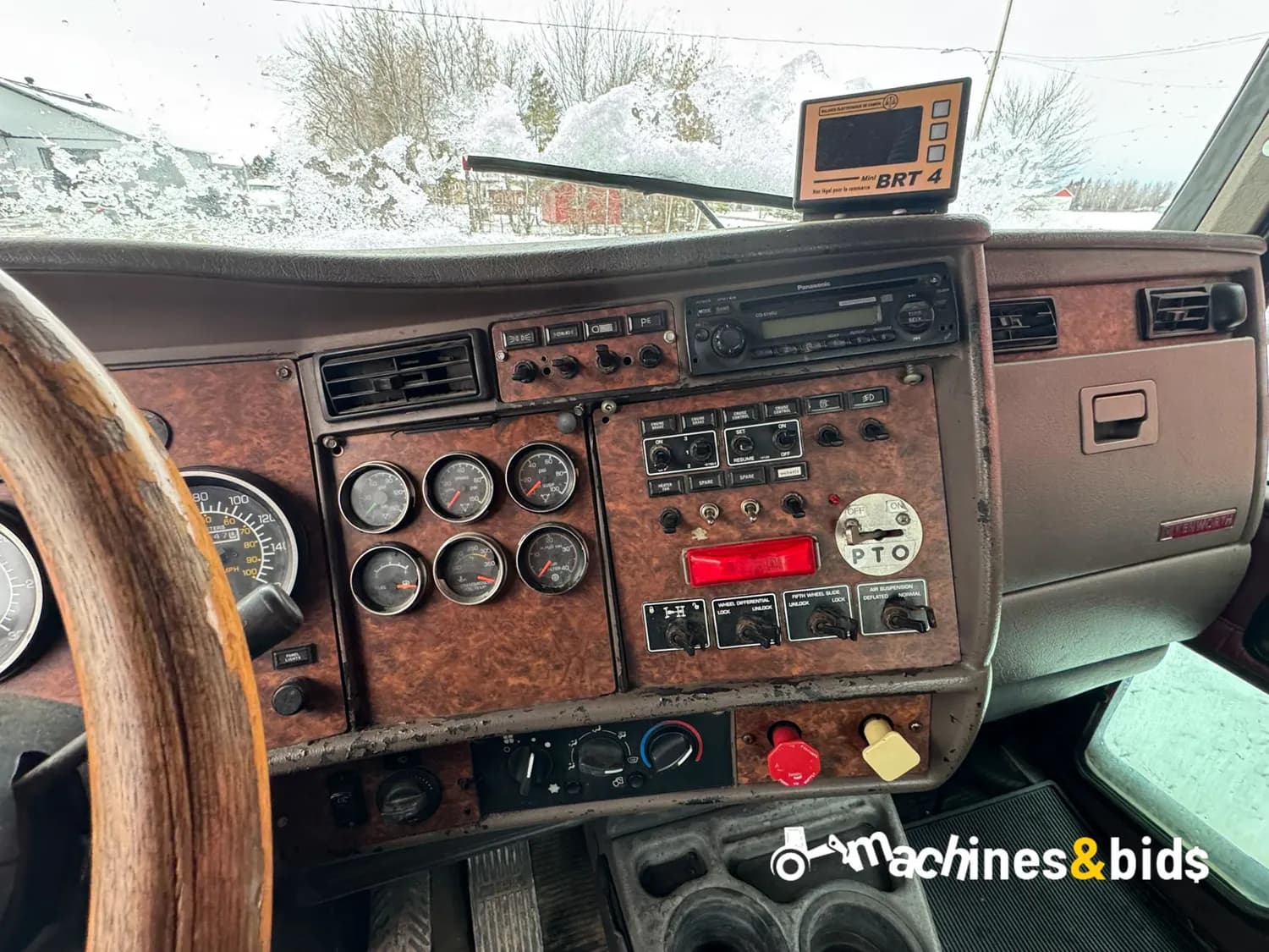 2005 KENWORTH T800 — photo 12