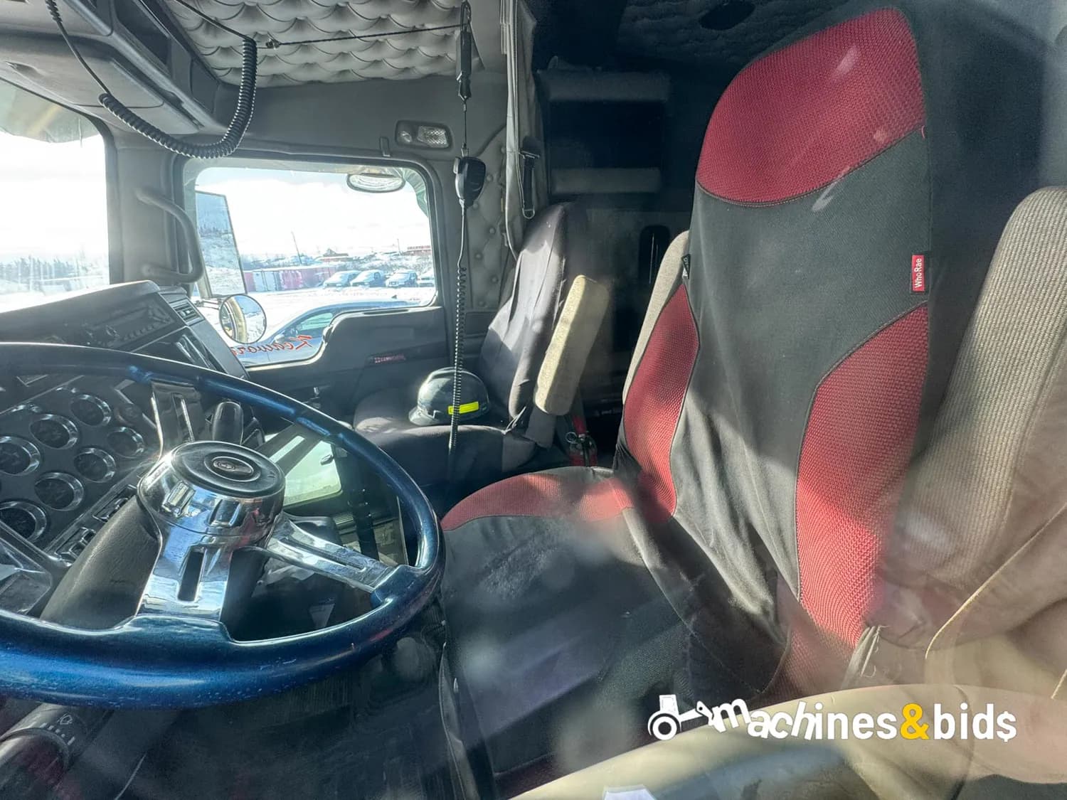 2010 KENWORTH T800 — photo 11