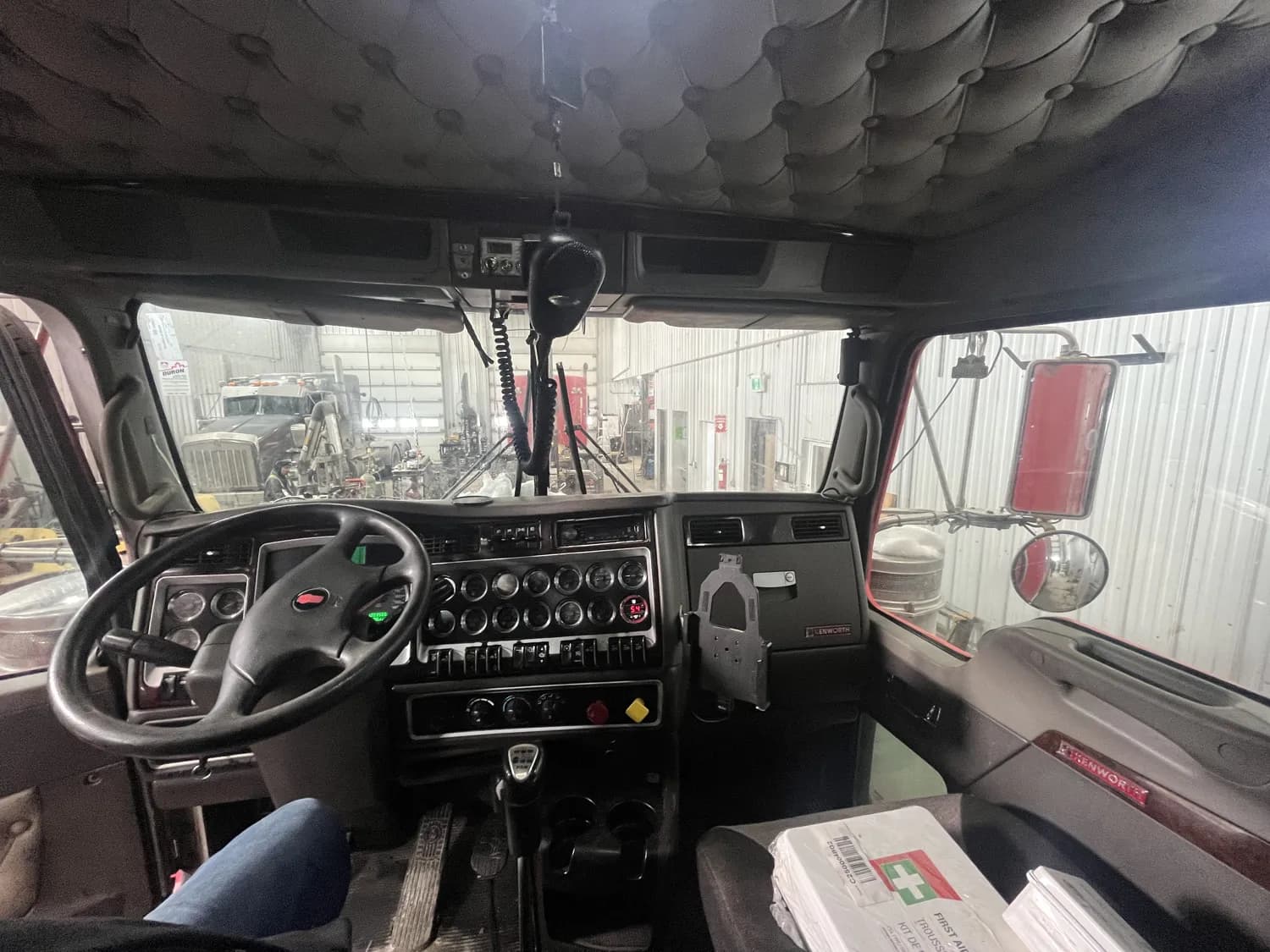 2015 KENWORTH T800 — photo 13