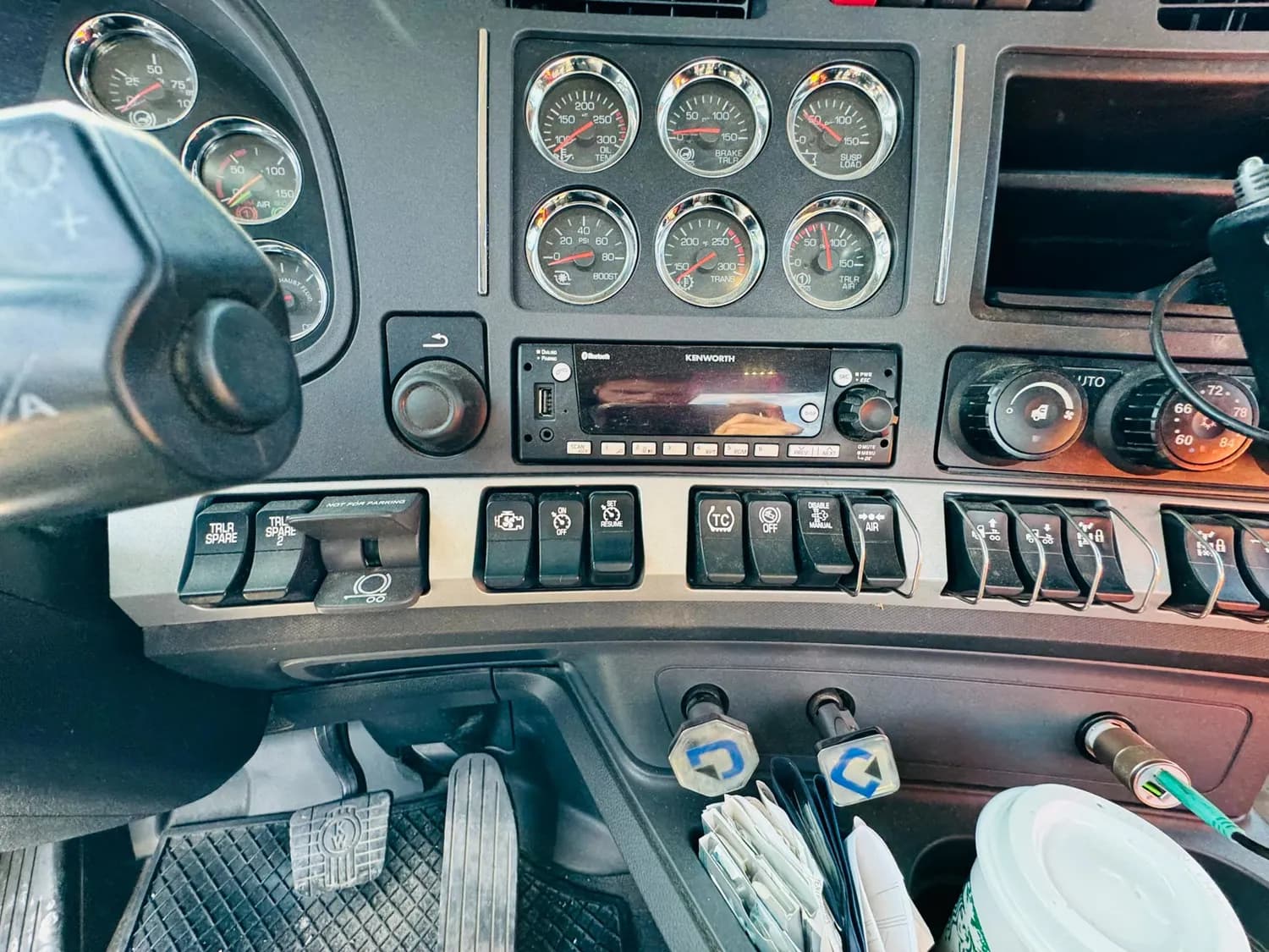 2022 KENWORTH T880 — photo 20