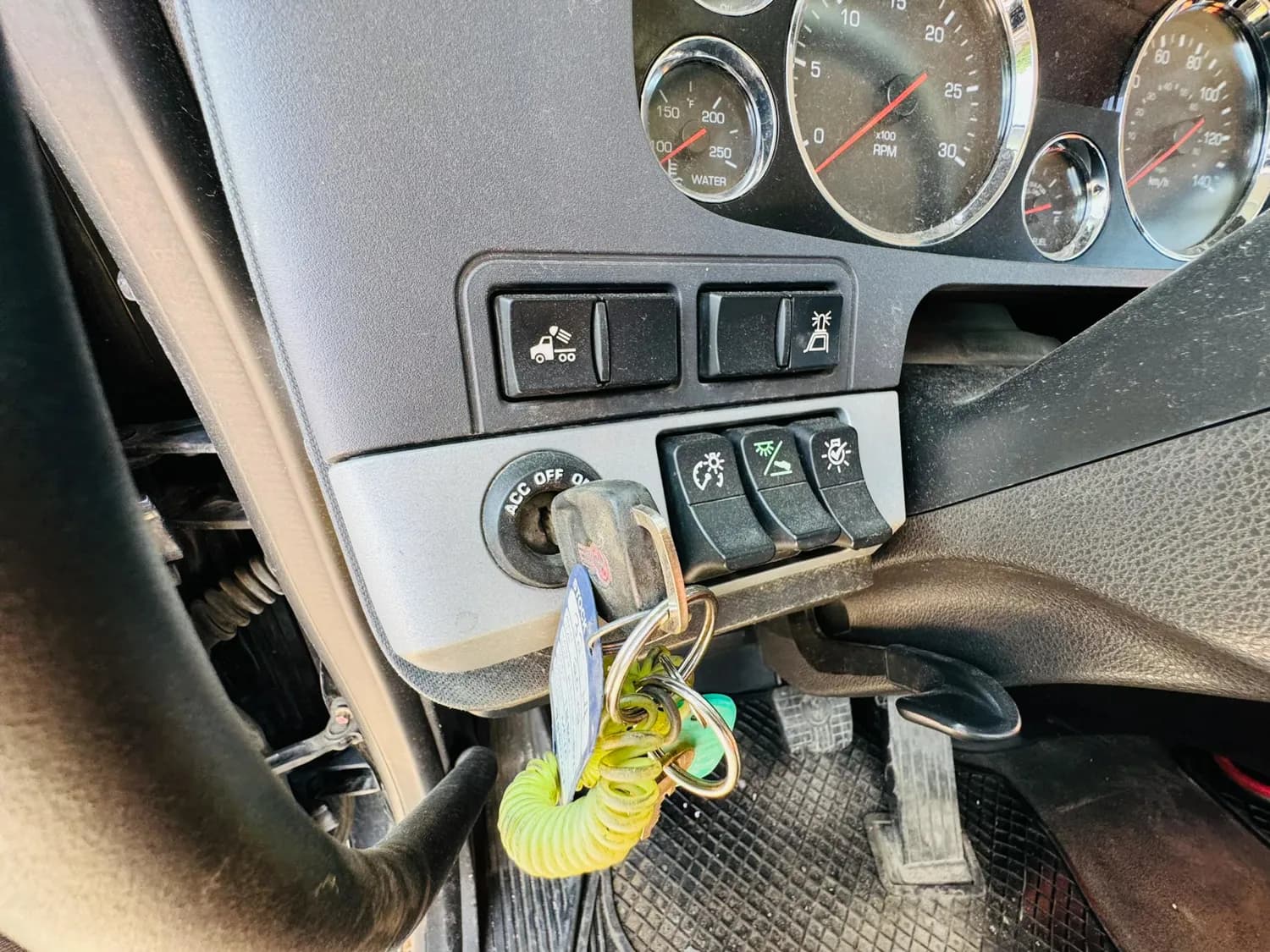 2022 KENWORTH T880 — photo 23