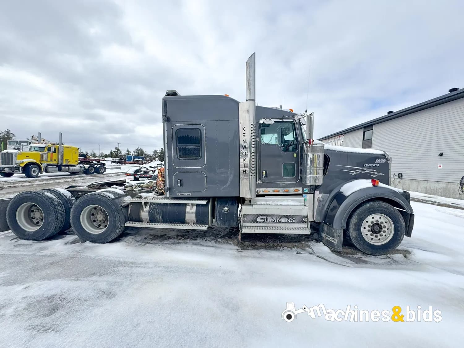 2014 KENWORTH W900