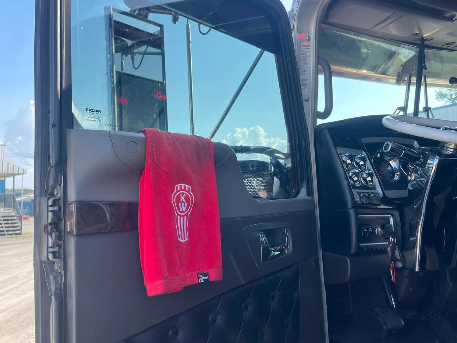 2019 KENWORTH W900L — photo 15