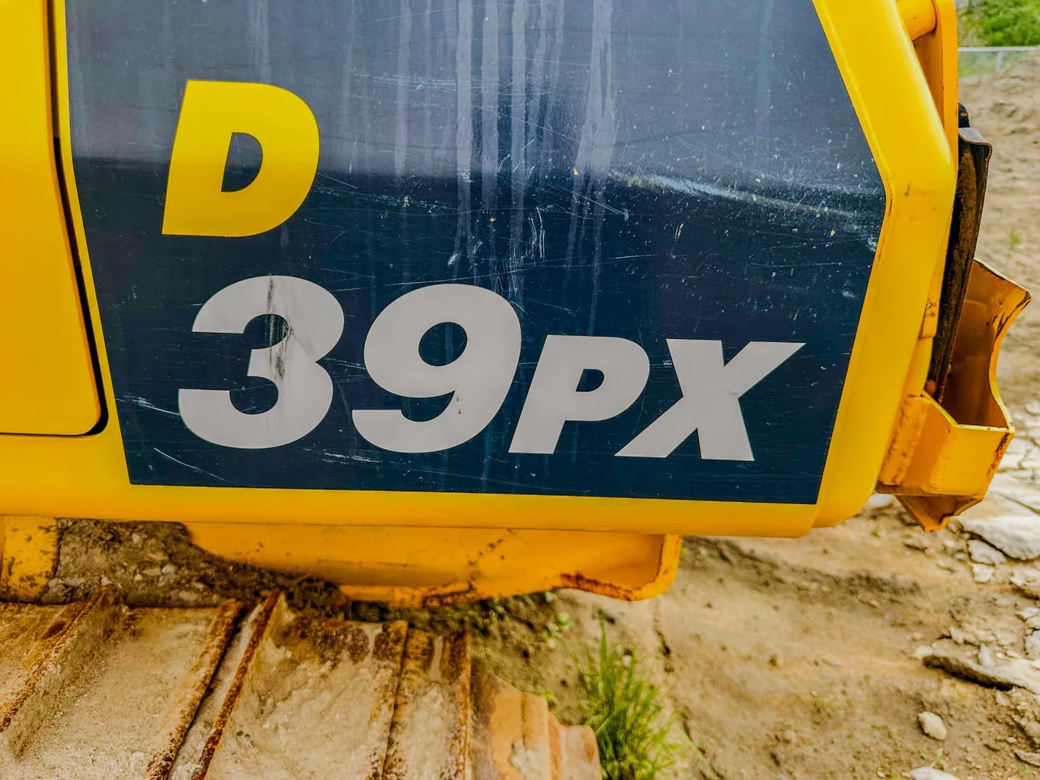 2018 KOMATSU D39PX-24 — photo 19