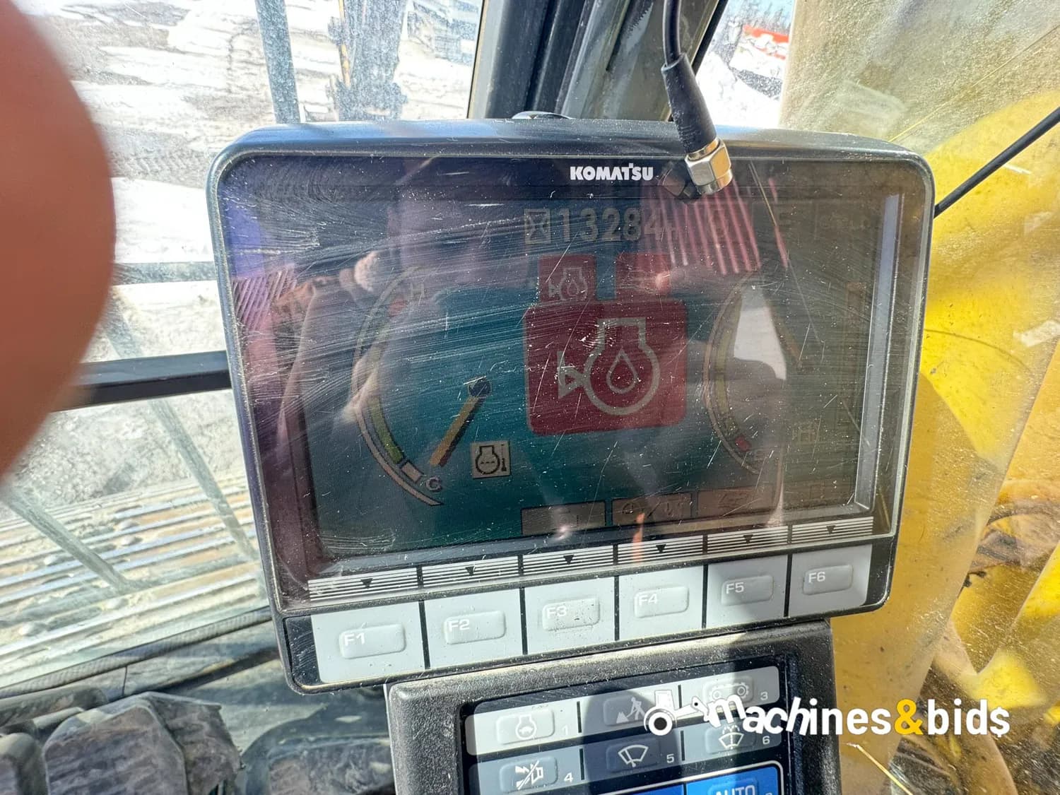 2010 KOMATSU PC200 LC-8 — photo 25