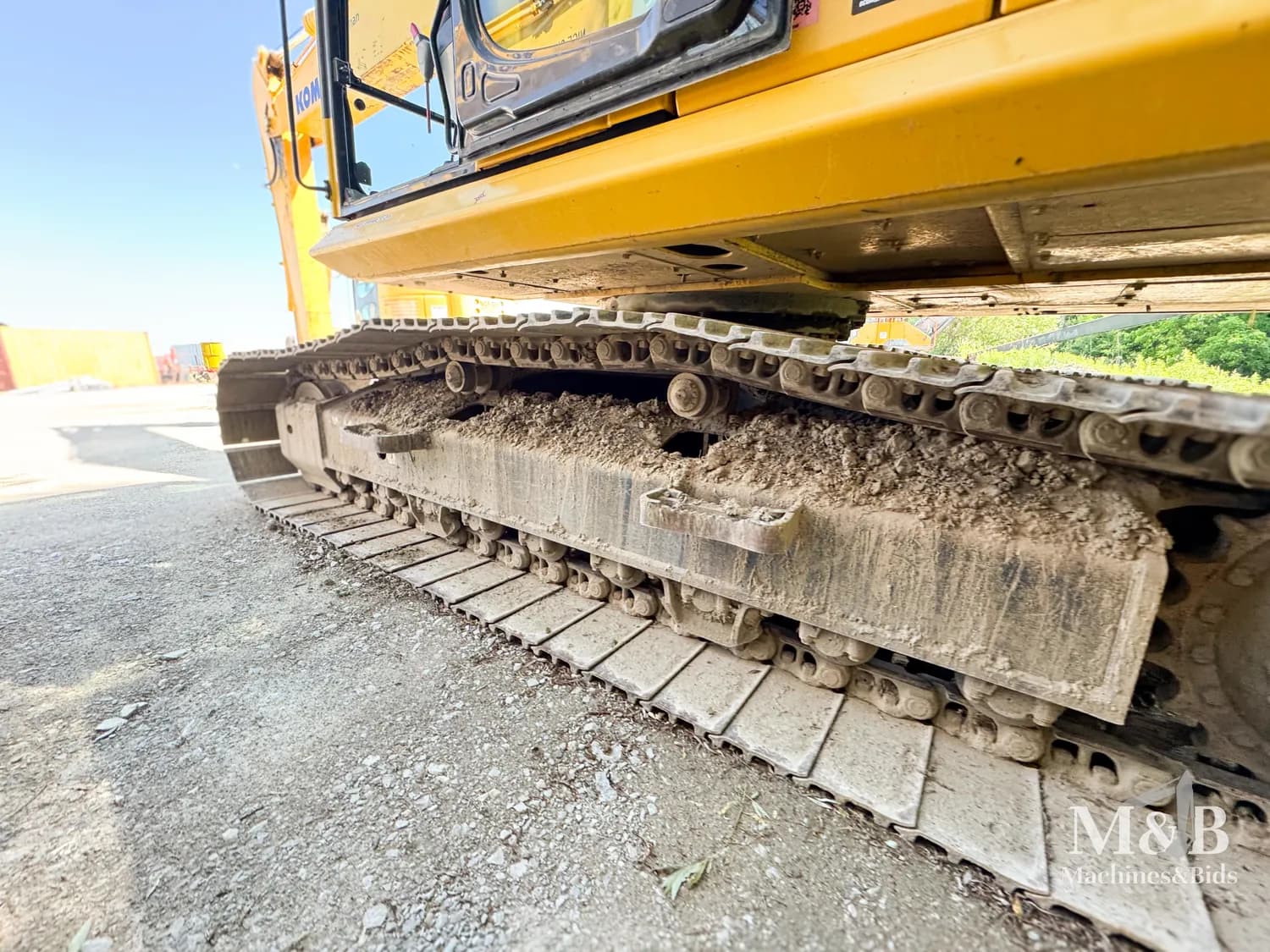 2020 KOMATSU PC200 LC-8 — photo 2