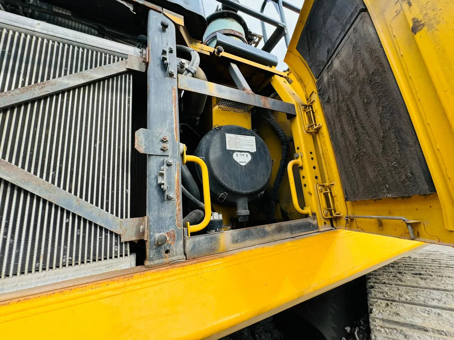 2013 KOMATSU PC490 LC-10 — photo 14