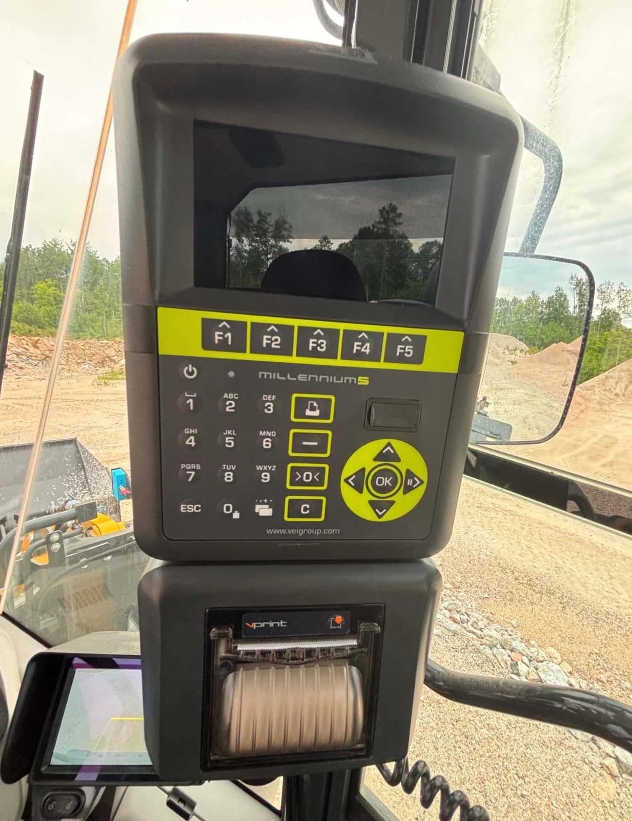 KOMATSU WA320 2024 — cab control panel