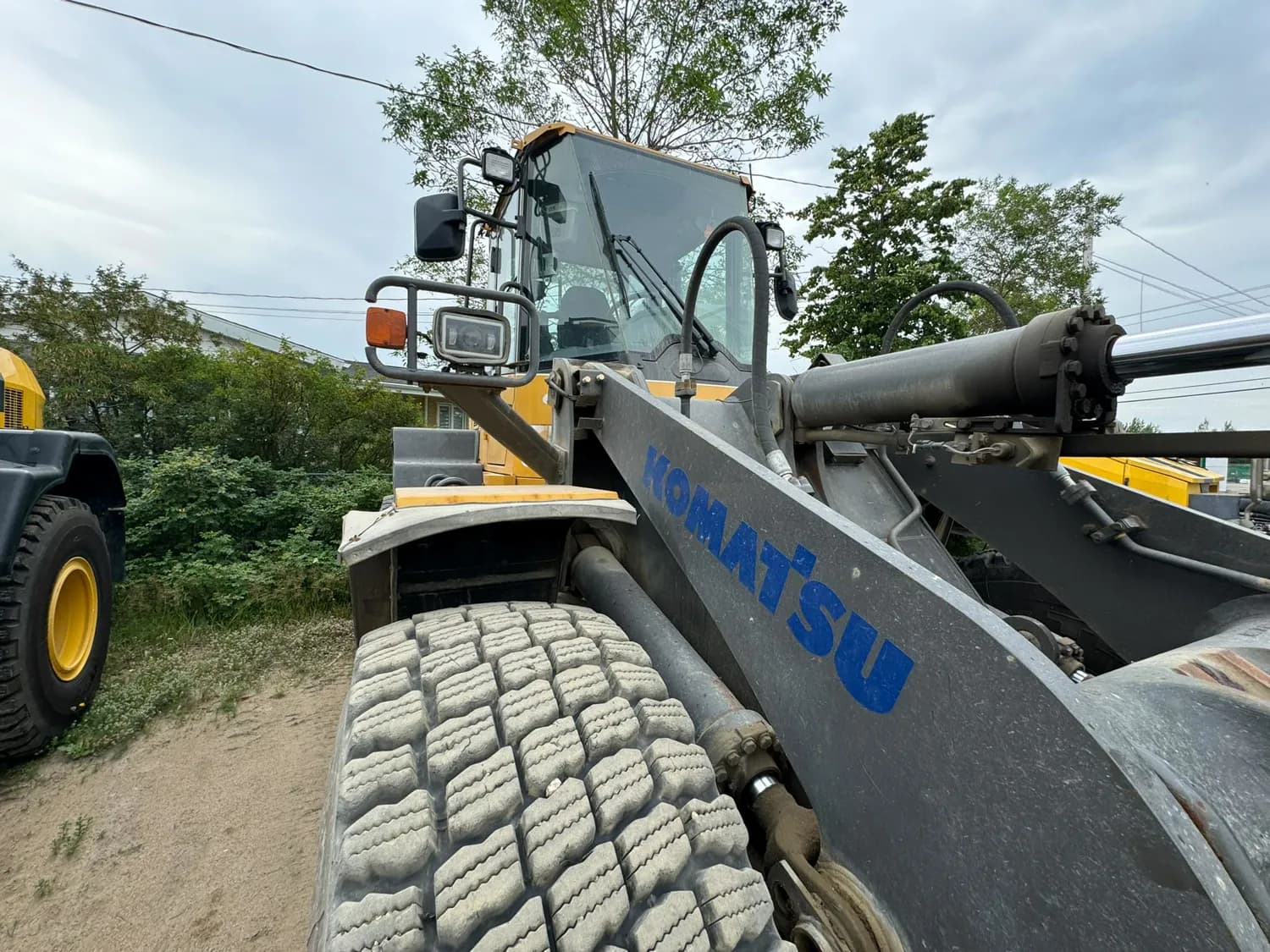 2013 KOMATSU WA320-6 — photo 15