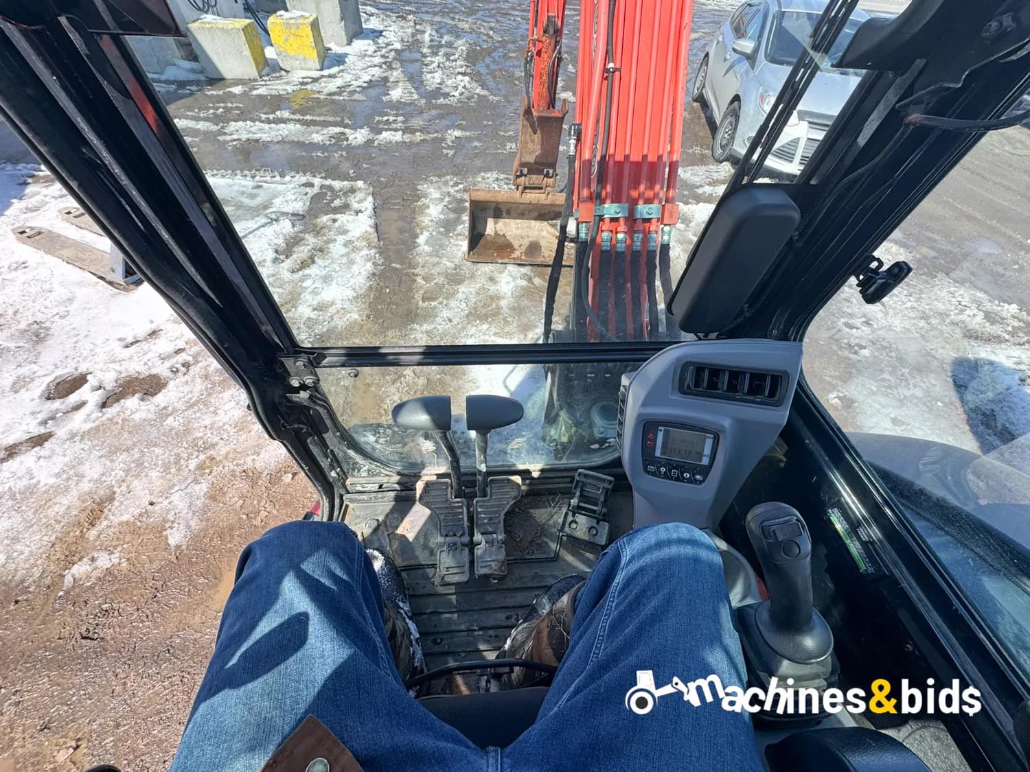 2019 KUBOTA KX040-4 — photo 17