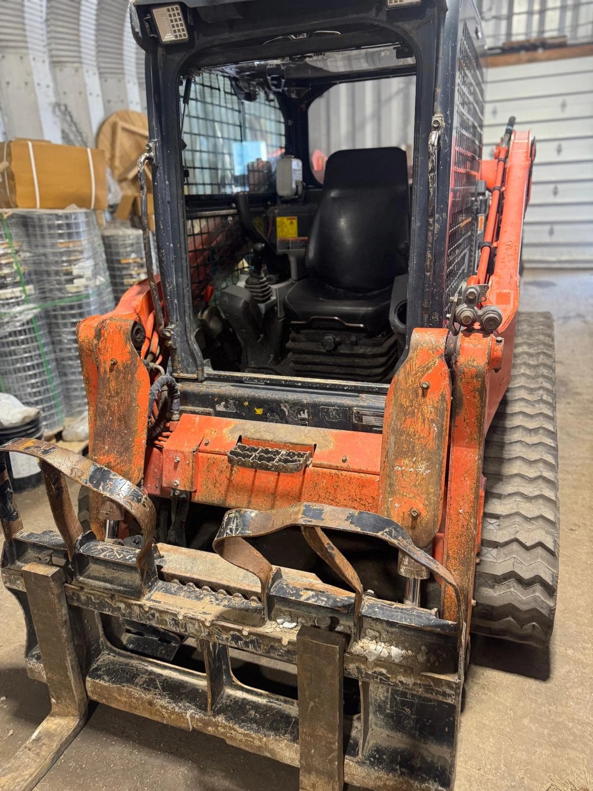 KUBOTA SVL75-2 — cab interior view