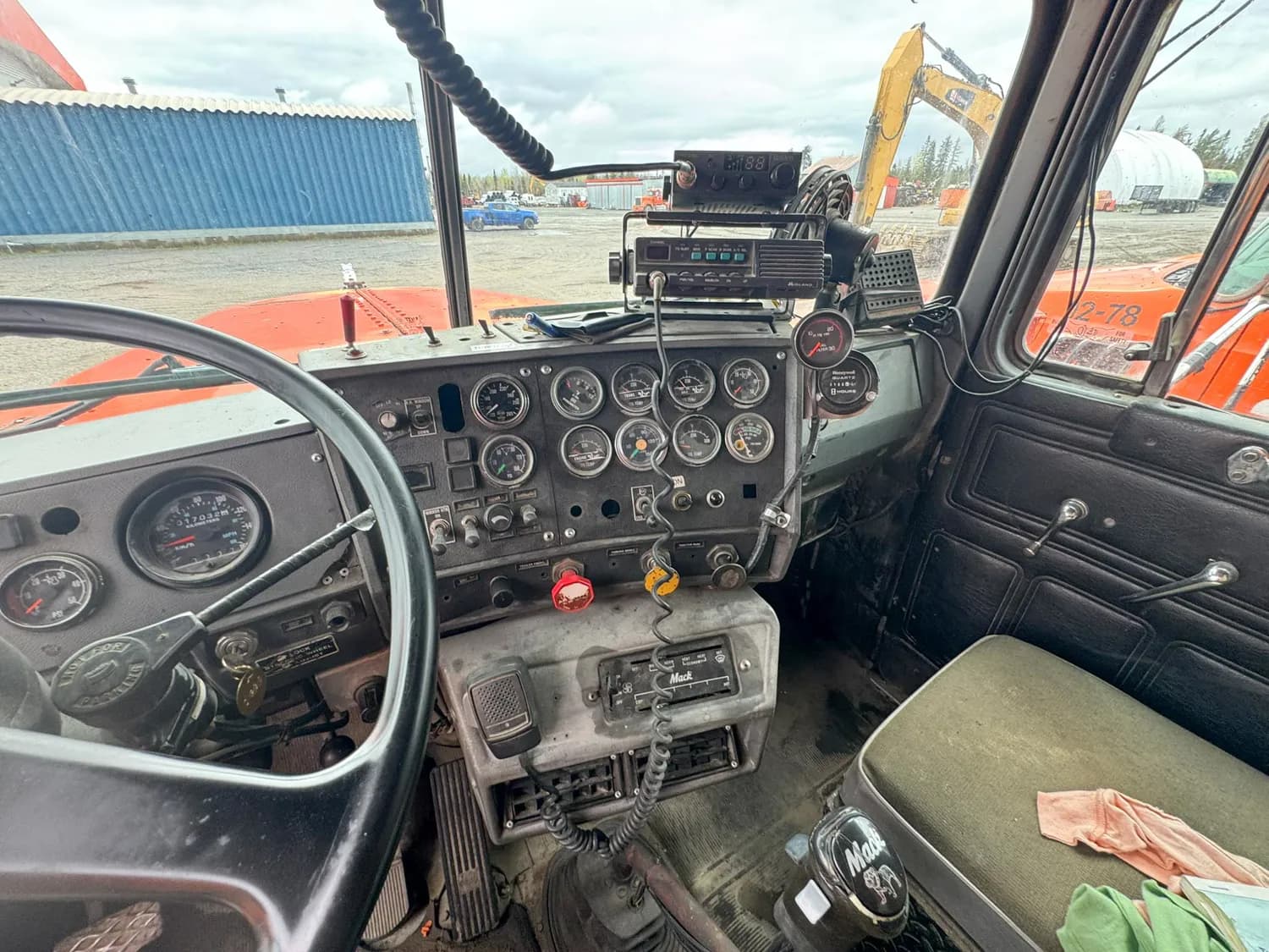 1998 MACK DM800 — photo 14