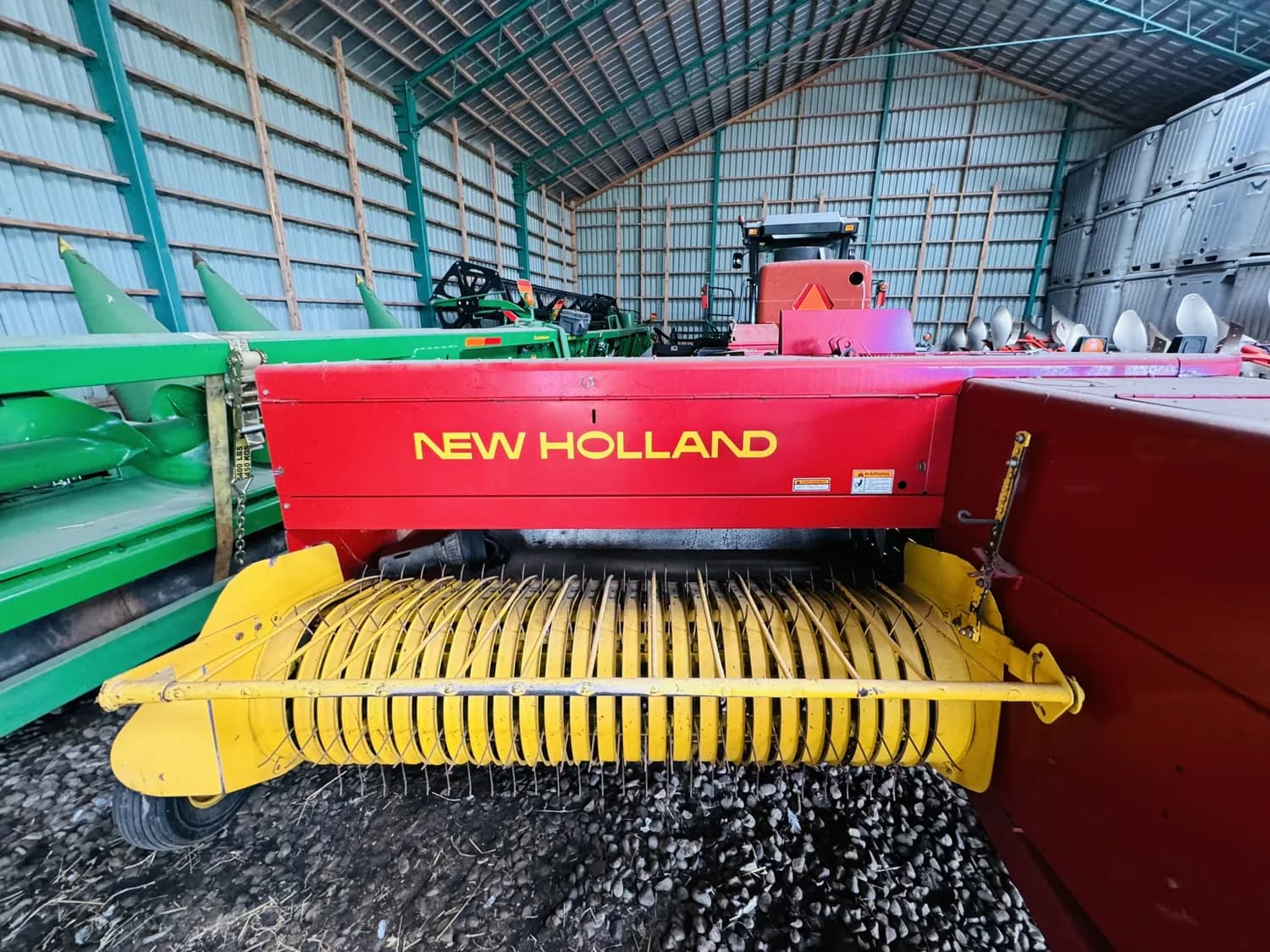 2003 NEW HOLLAND 575 — photo 3