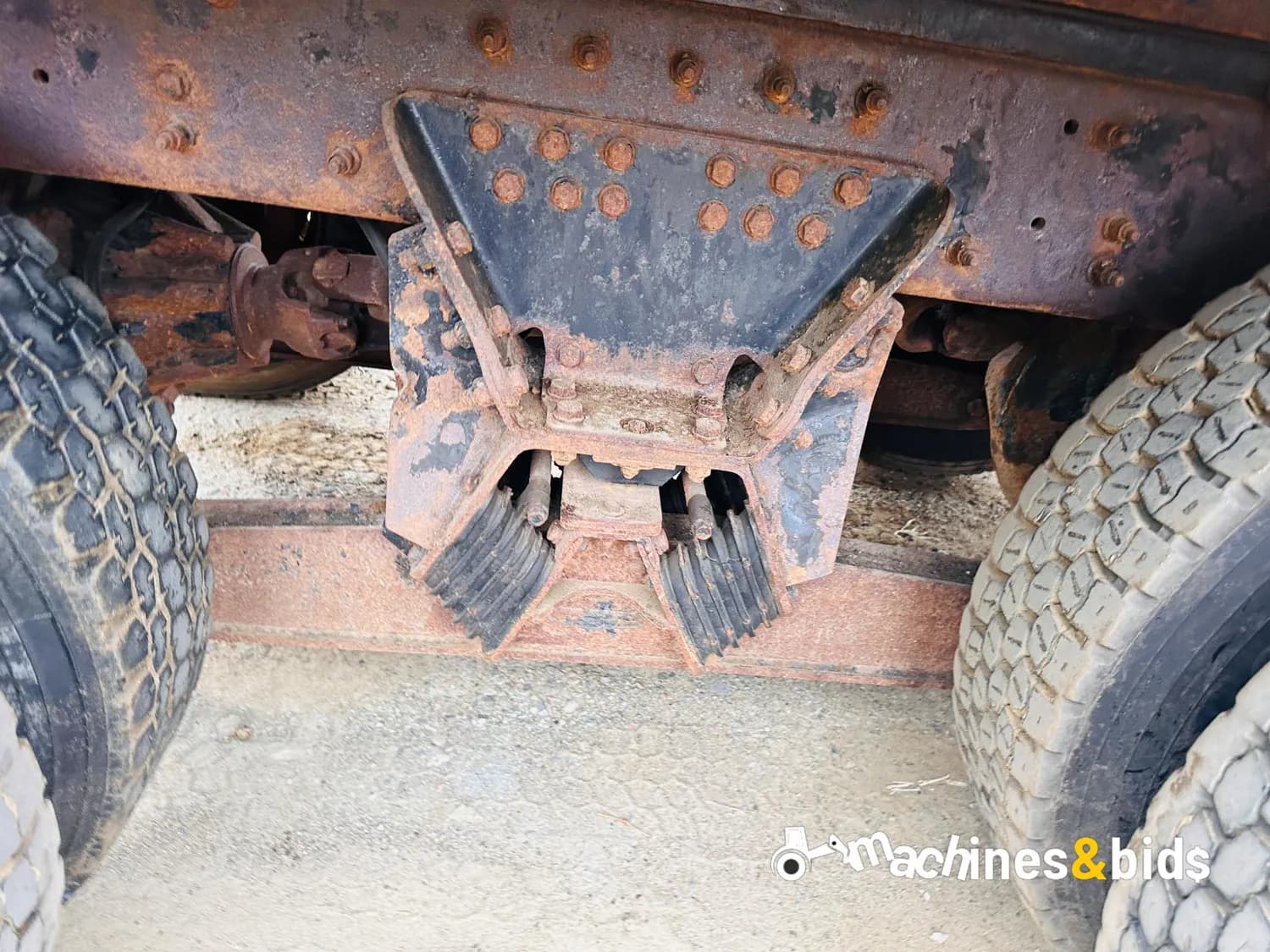 2013 PETERBILT 367 — photo 3