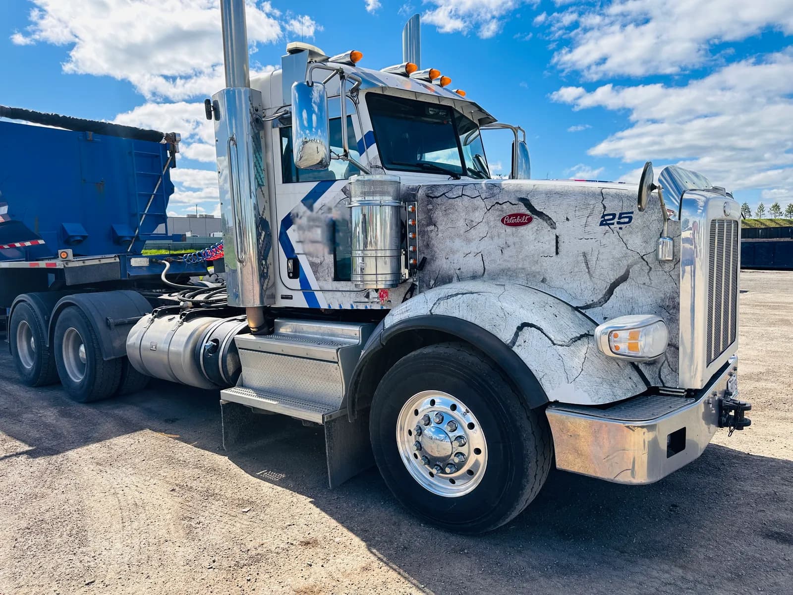 2020 PETERBILT 367 — photo 2