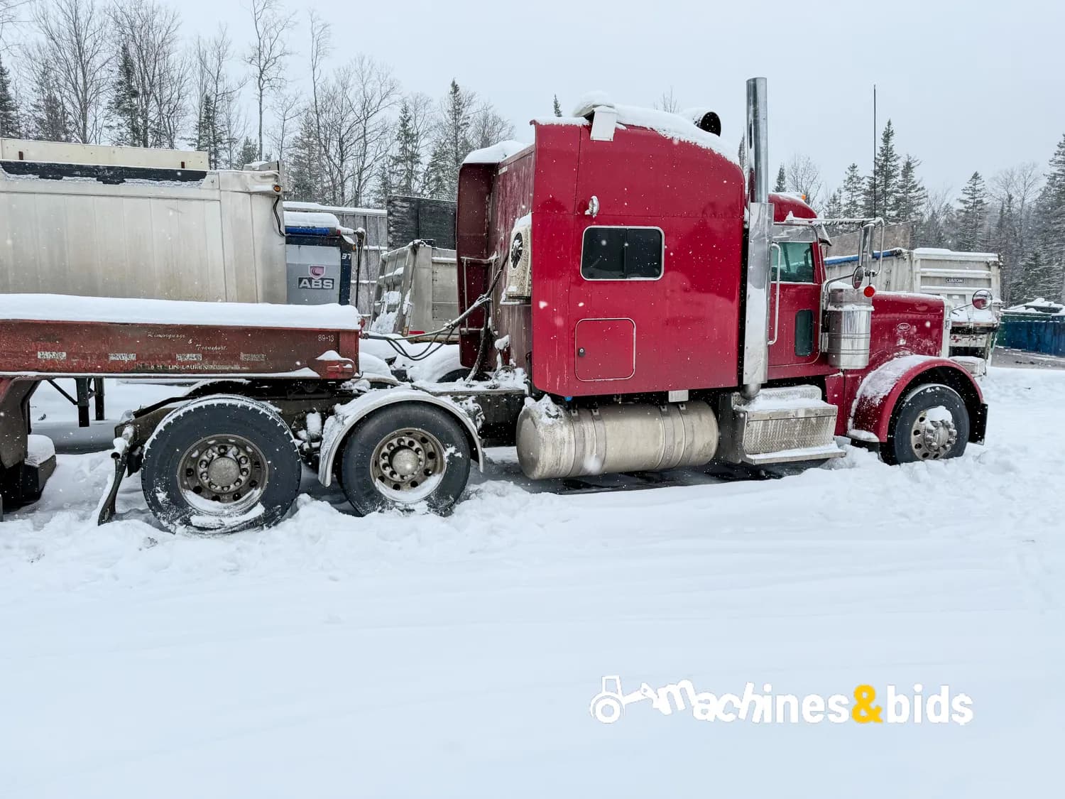 2013 PETERBILT 389 — photo 4