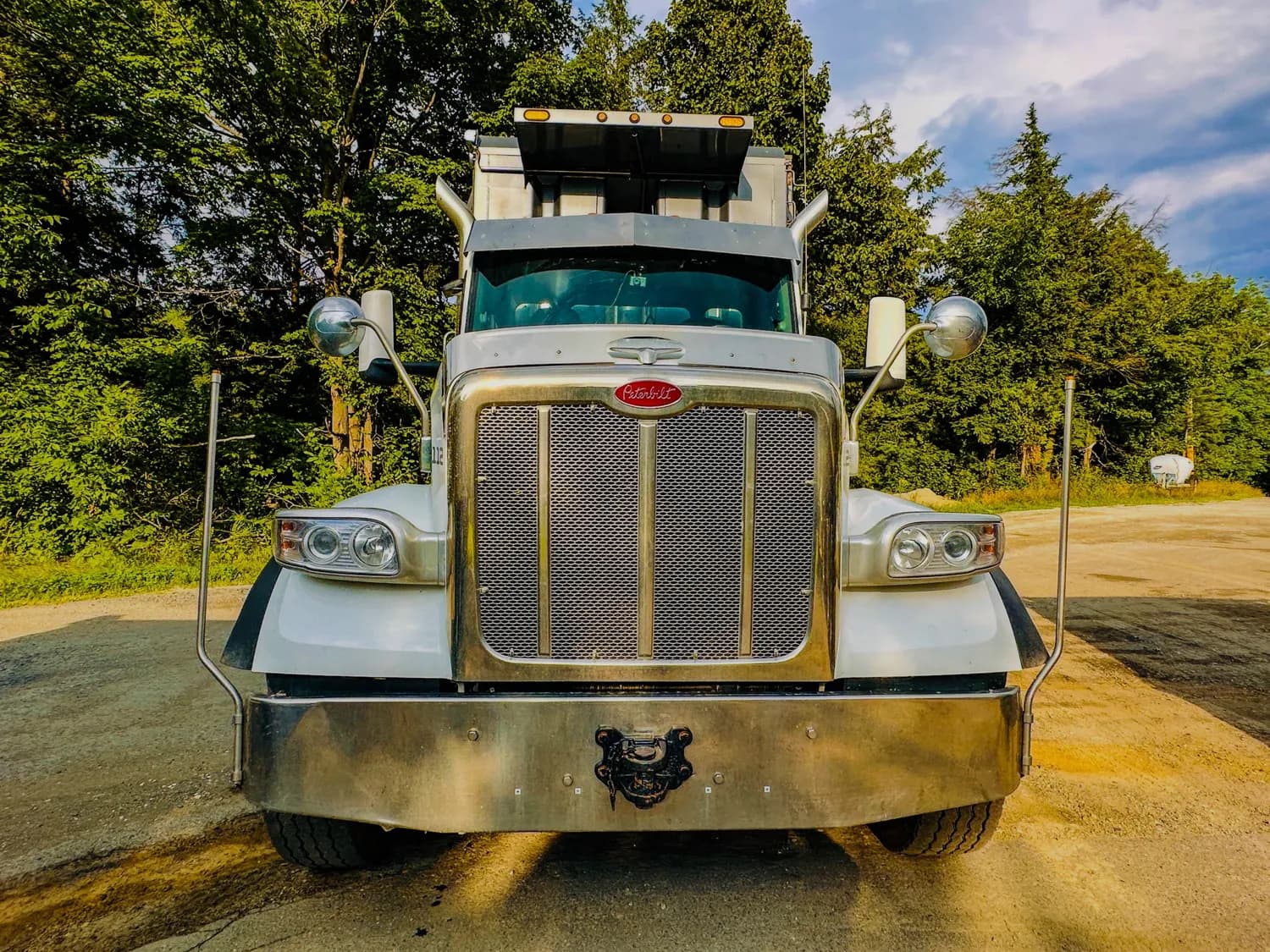 2022 PETERBILT 567 — photo 4