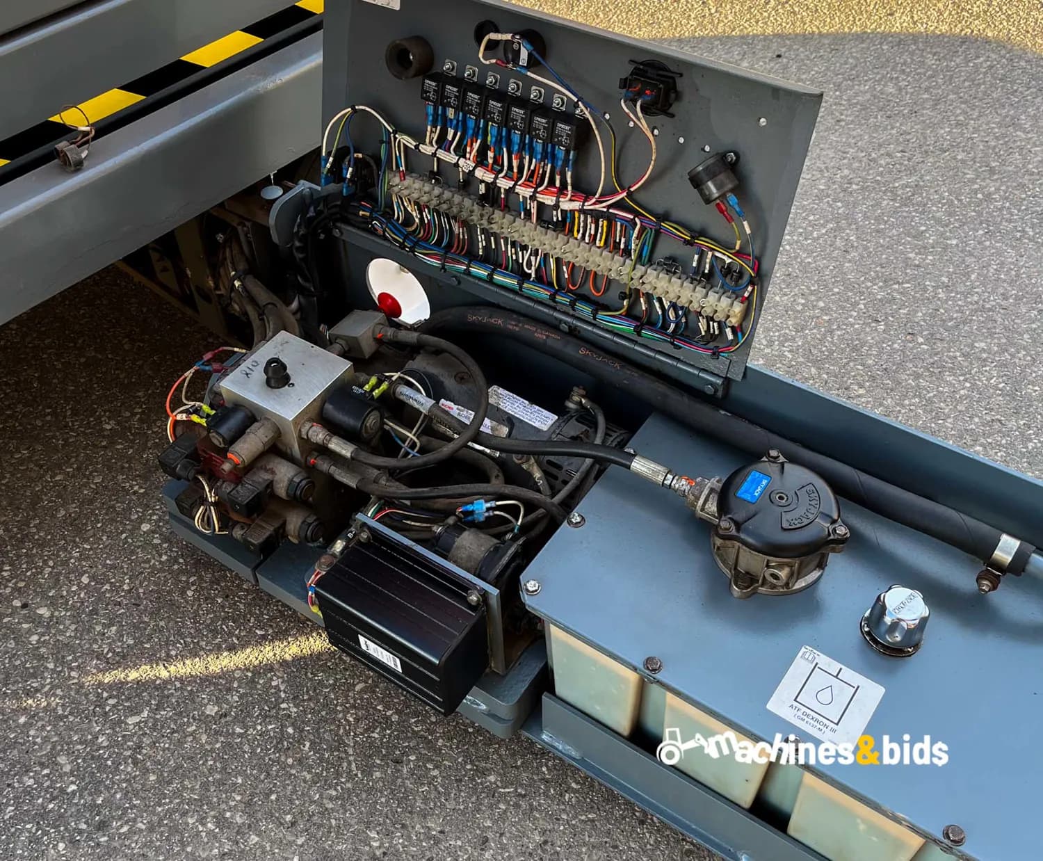 2017 SKYJACK SJIII4632 — photo 15