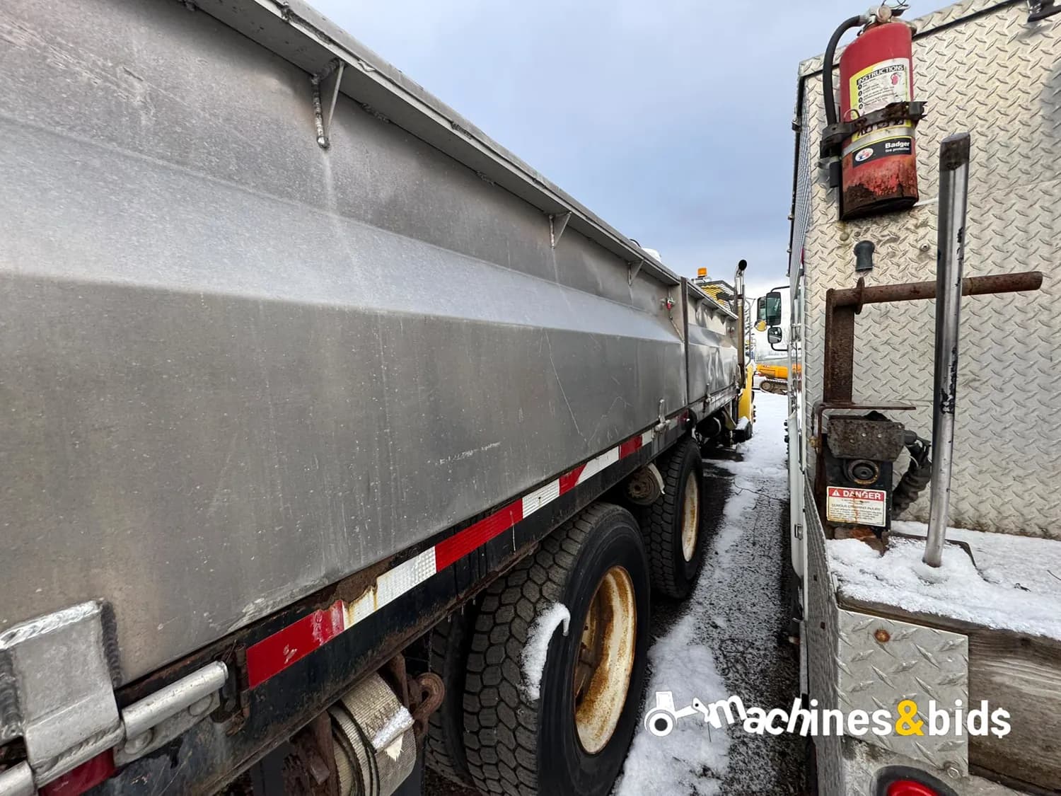 2003 STERLING L7500 — photo 8