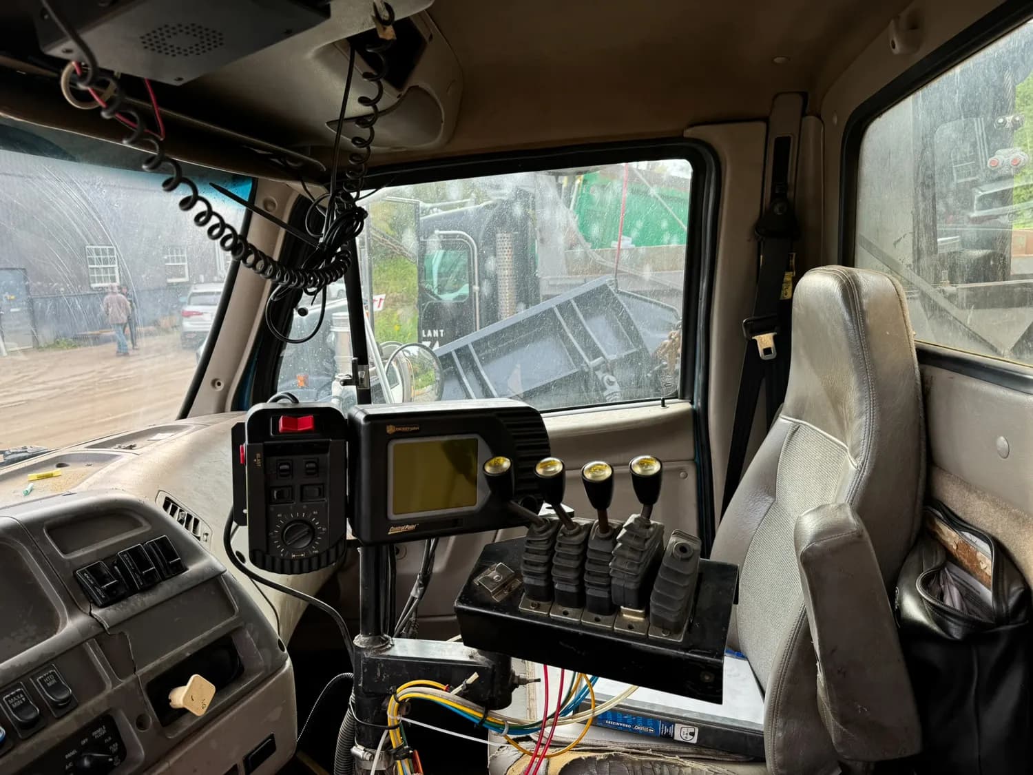 2005 STERLING L9500 — photo 7