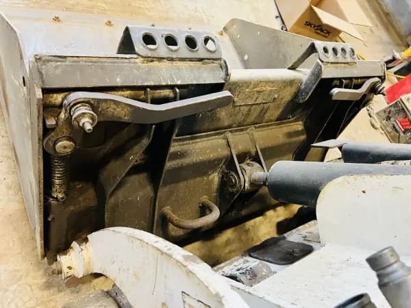 2020 BOBCAT MT100 — photo 16
